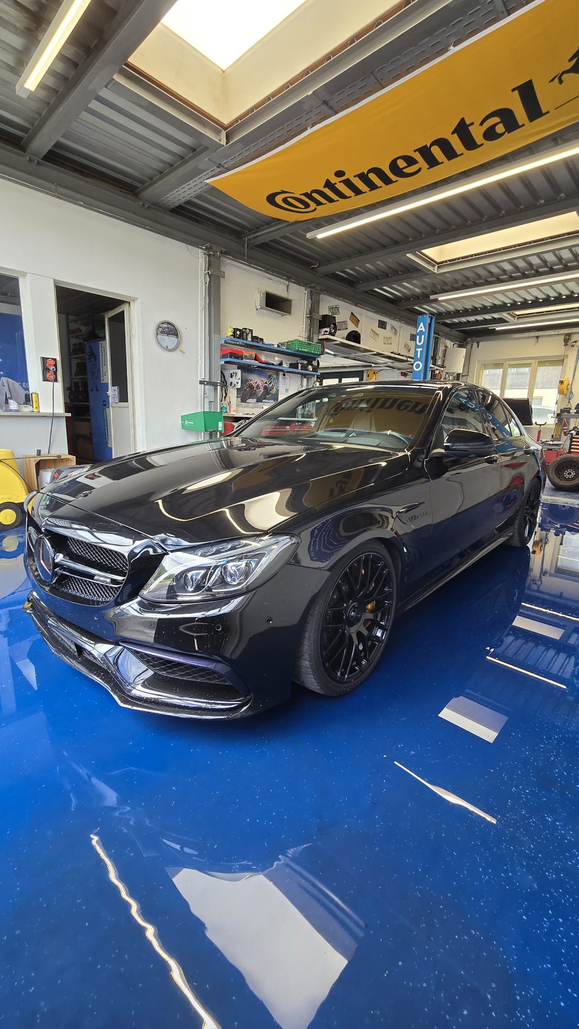 MERCEDES-BENZ C 63 S AMG Speedshift-image-2