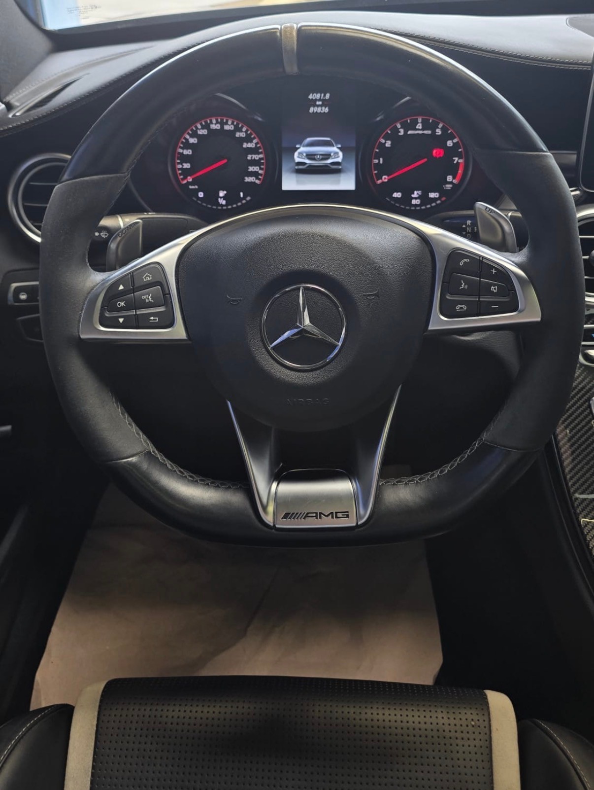 MERCEDES-BENZ C 63 S AMG Speedshift-image-8