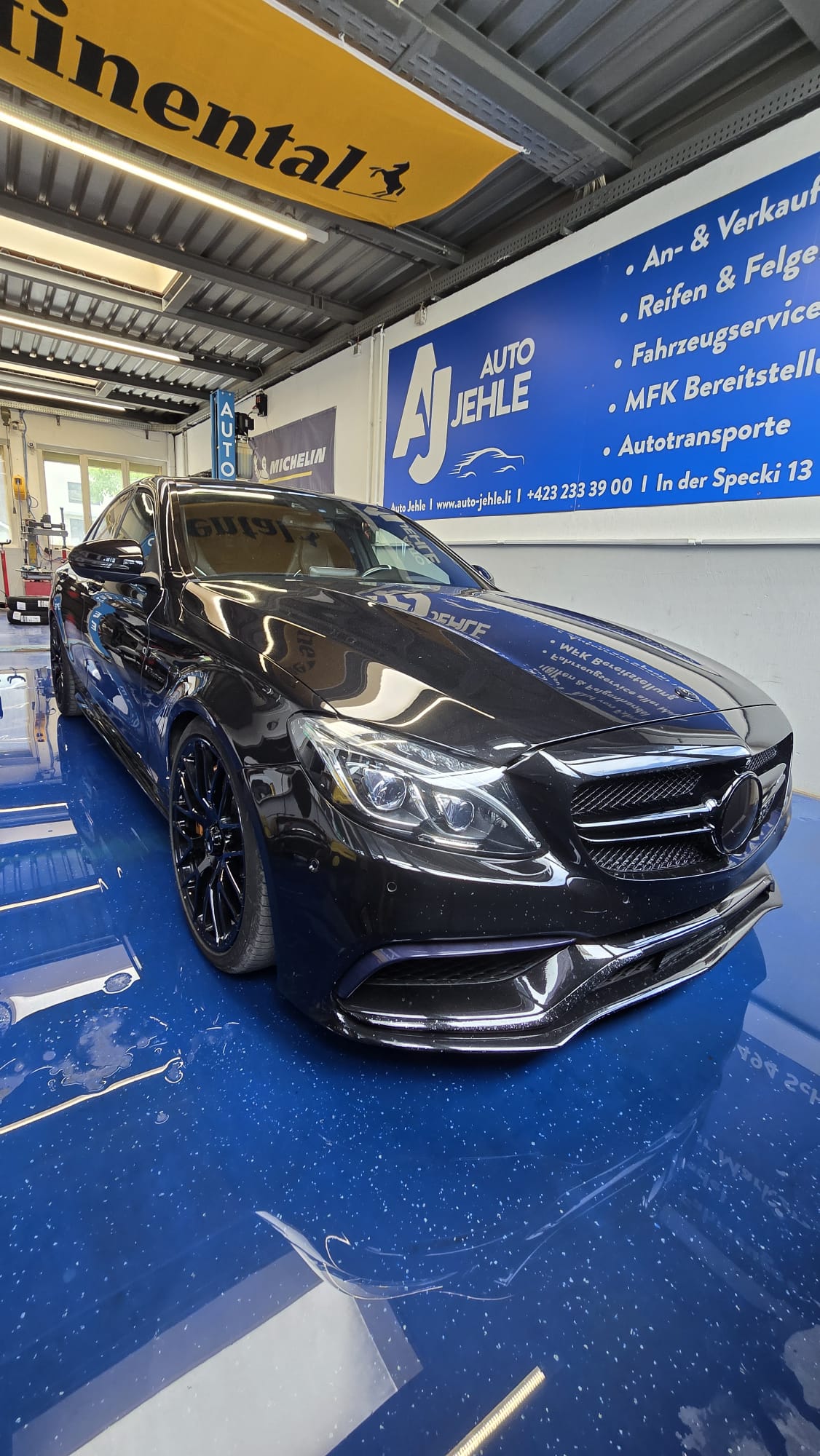 MERCEDES-BENZ C 63 S AMG Speedshift-image-1