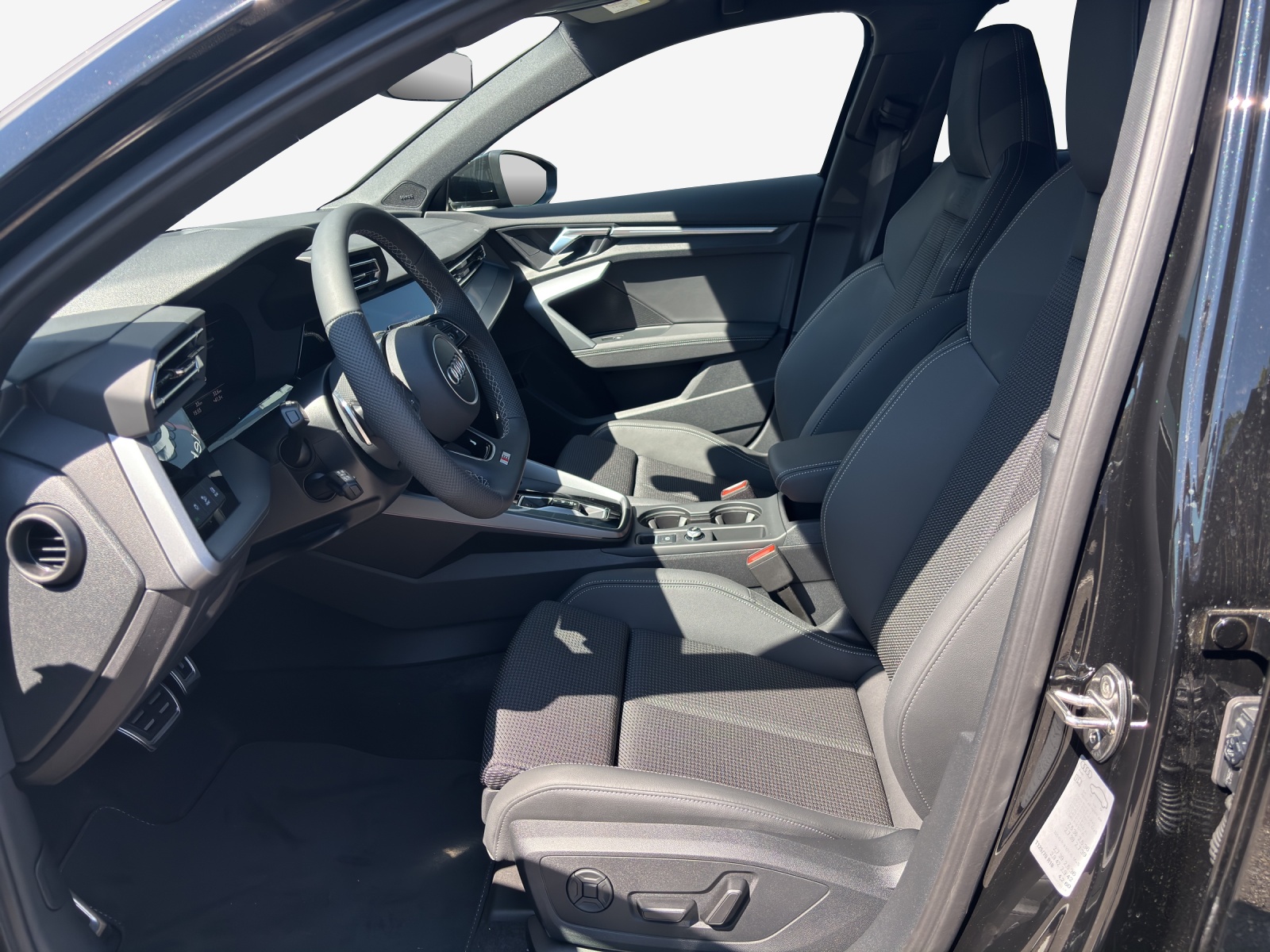 AUDI CH-Ausführung / Gratisservice 10 Jahre oder 100'000km ab 1. Inv.-image-7