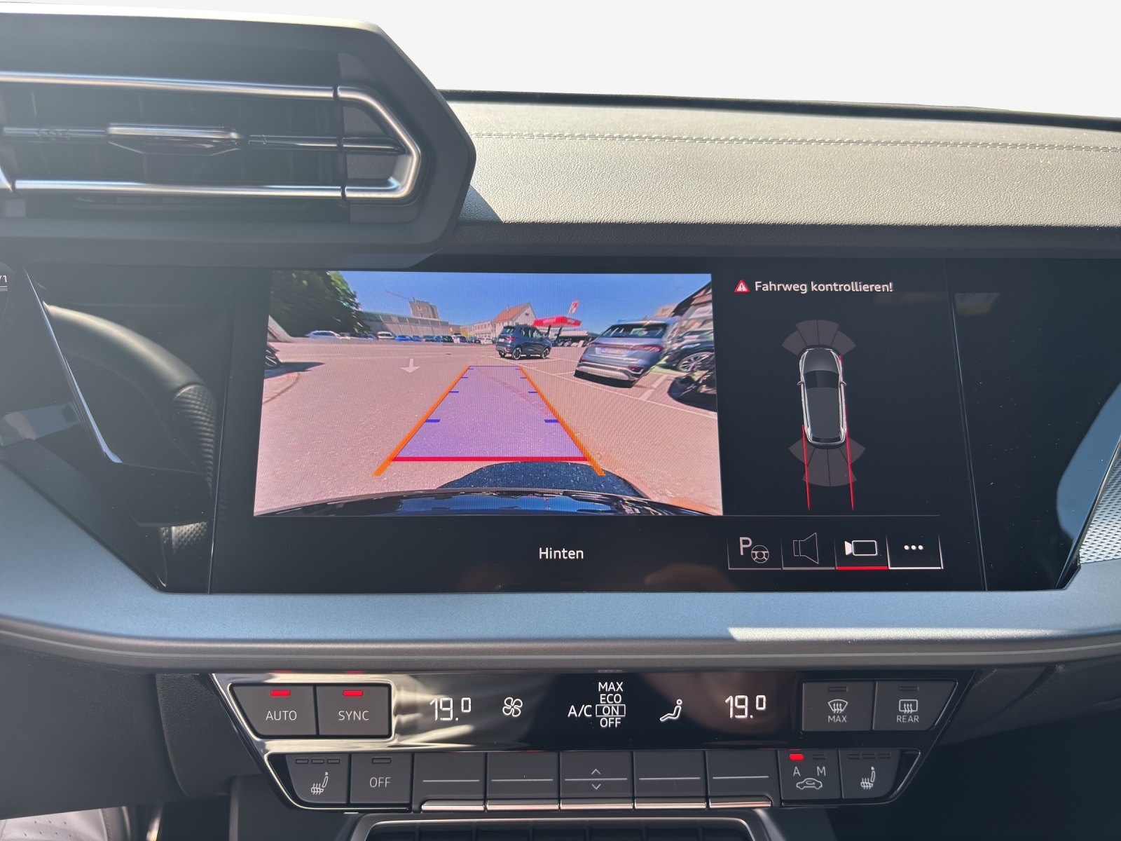 AUDI CH-Ausführung / Gratisservice 10 Jahre oder 100'000km ab 1. Inv.-image-14