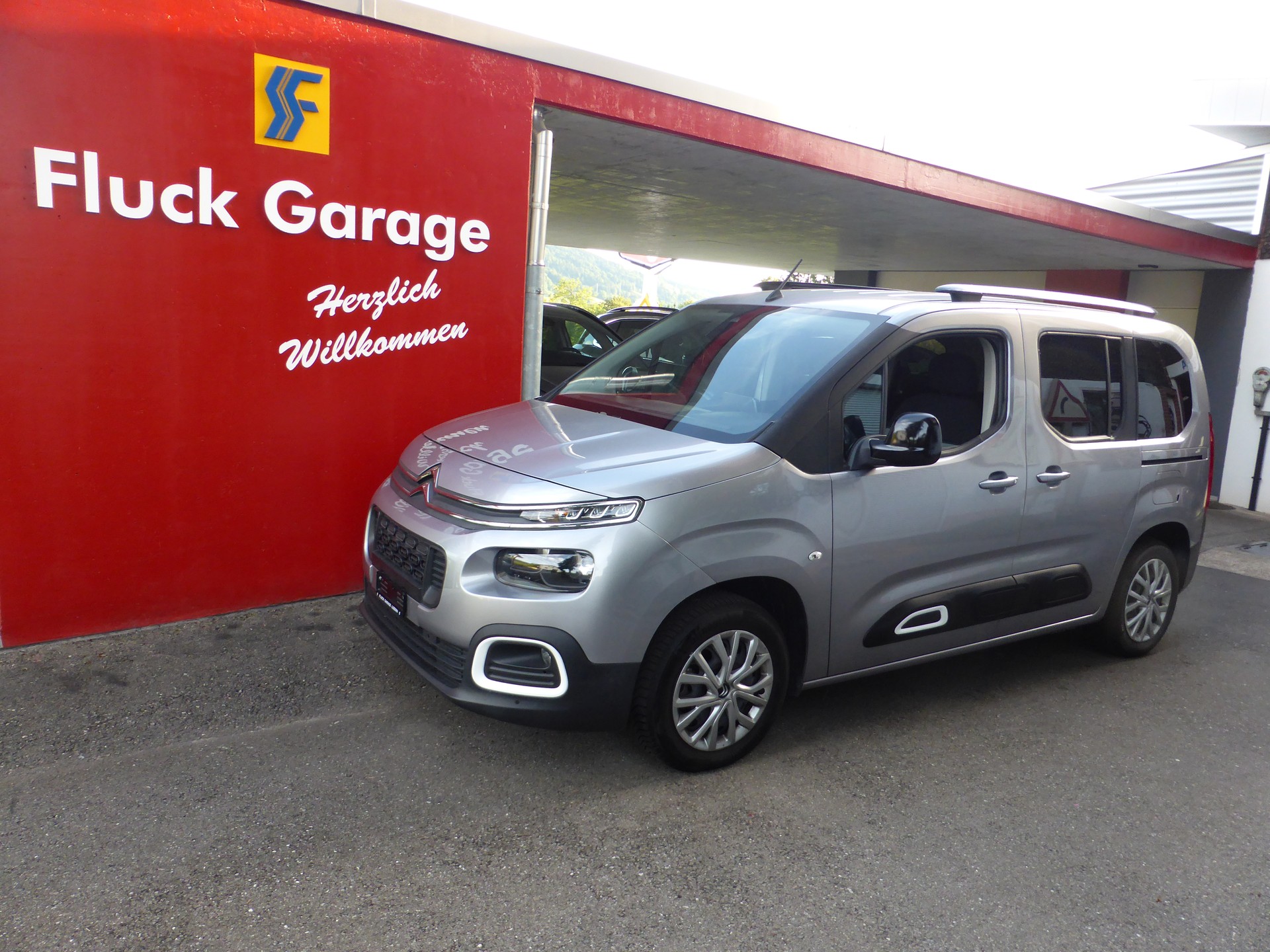 CITROEN Berlingo 1.2i PureTech Feel-image-0