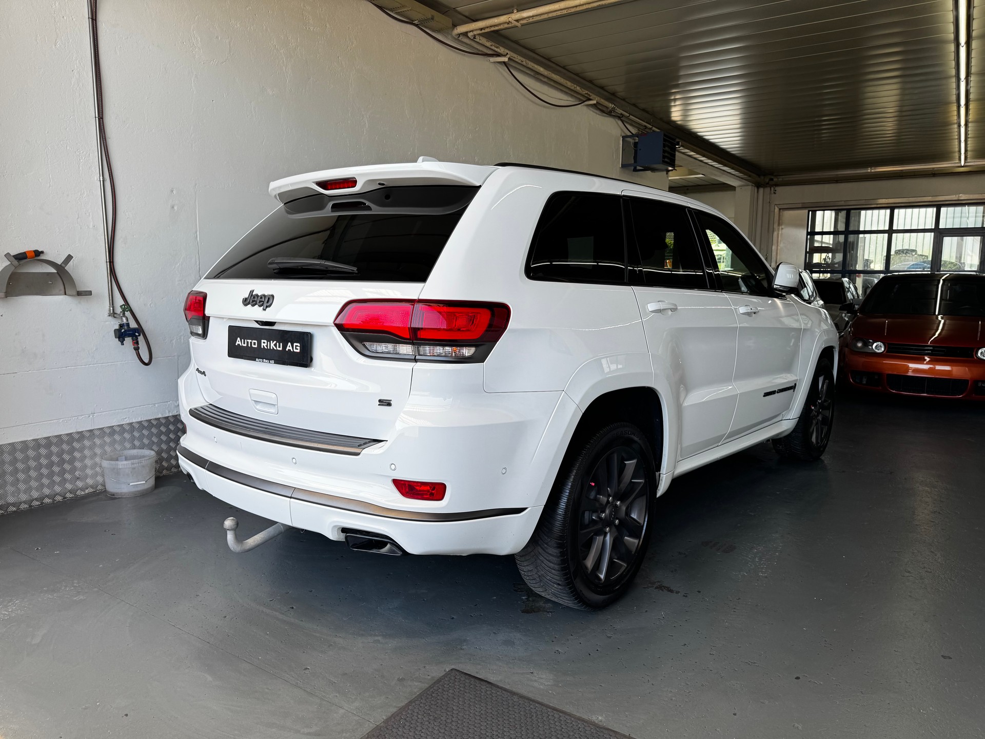 JEEP Grand Cherokee 3.0 CRD S Automatic-image-9