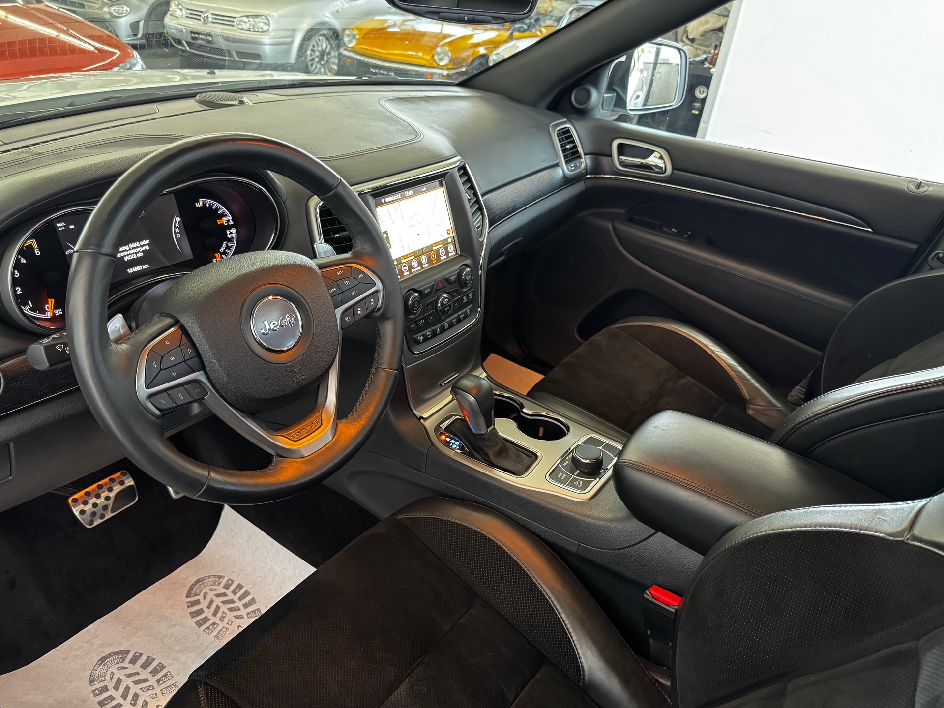 JEEP Grand Cherokee 3.0 CRD S Automatic-image-13