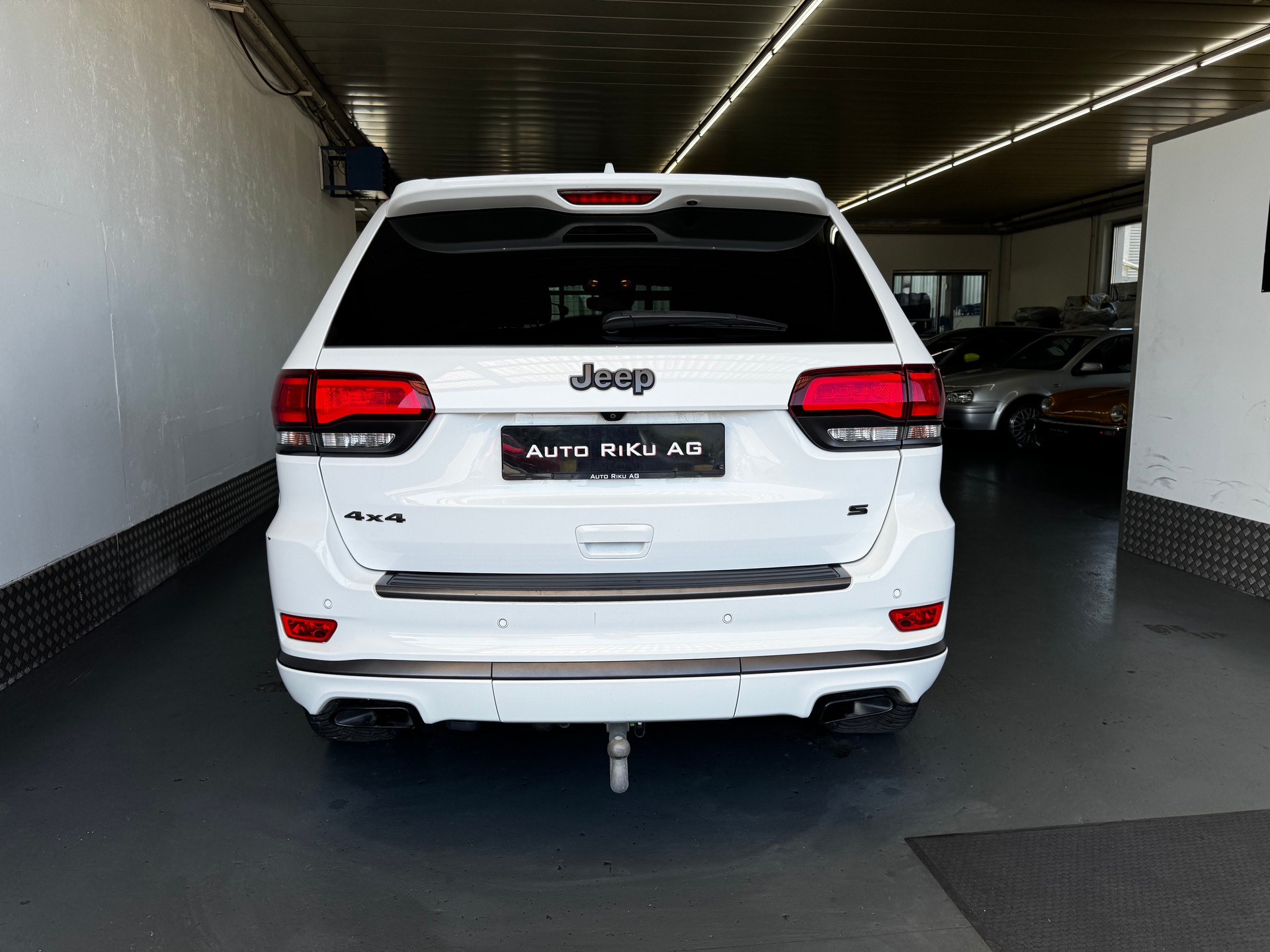 JEEP Grand Cherokee 3.0 CRD S Automatic-image-11