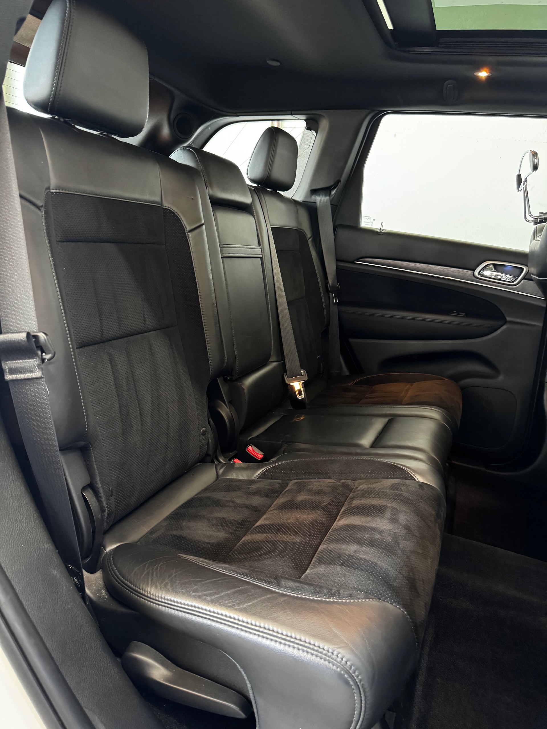 JEEP Grand Cherokee 3.0 CRD S Automatic-image-24
