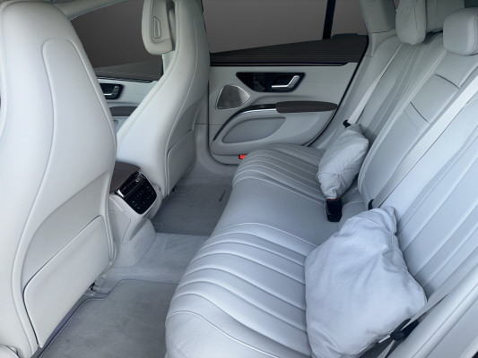 MERCEDES-BENZ EQS 580 4M Executive-image-5