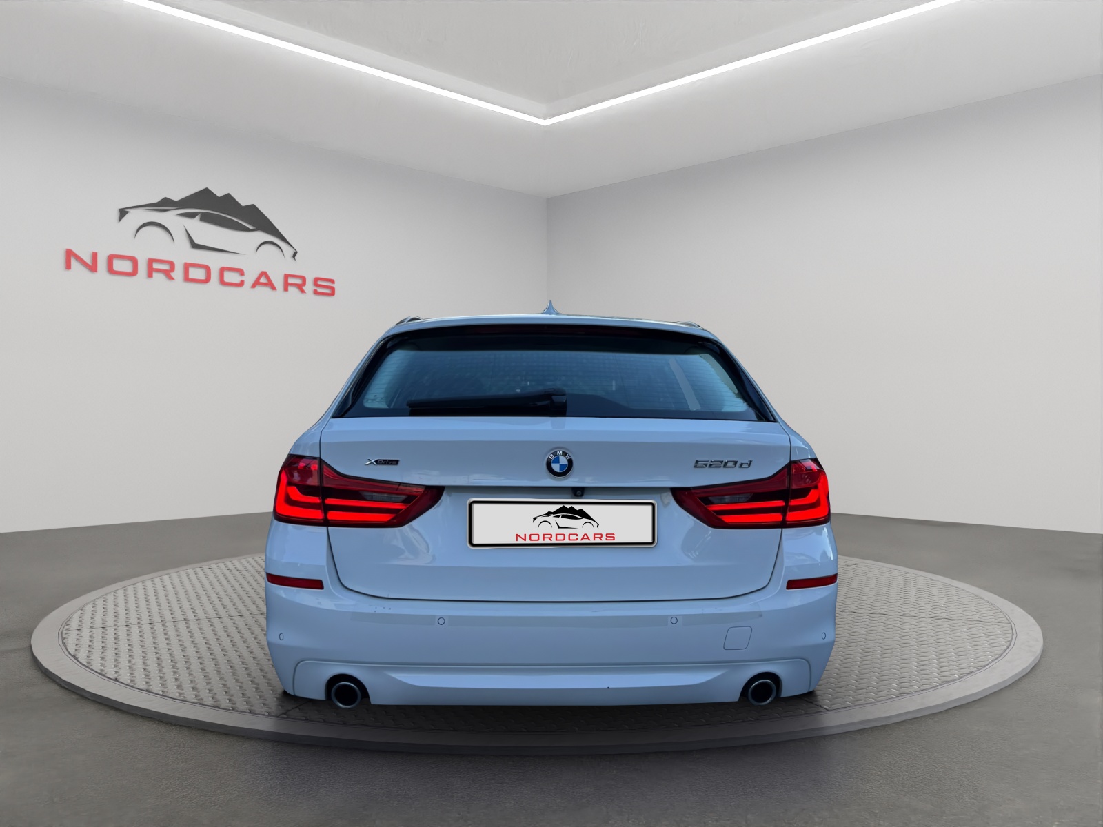 BMW 520d xDrive Touring Sport Line Steptronic-image-3