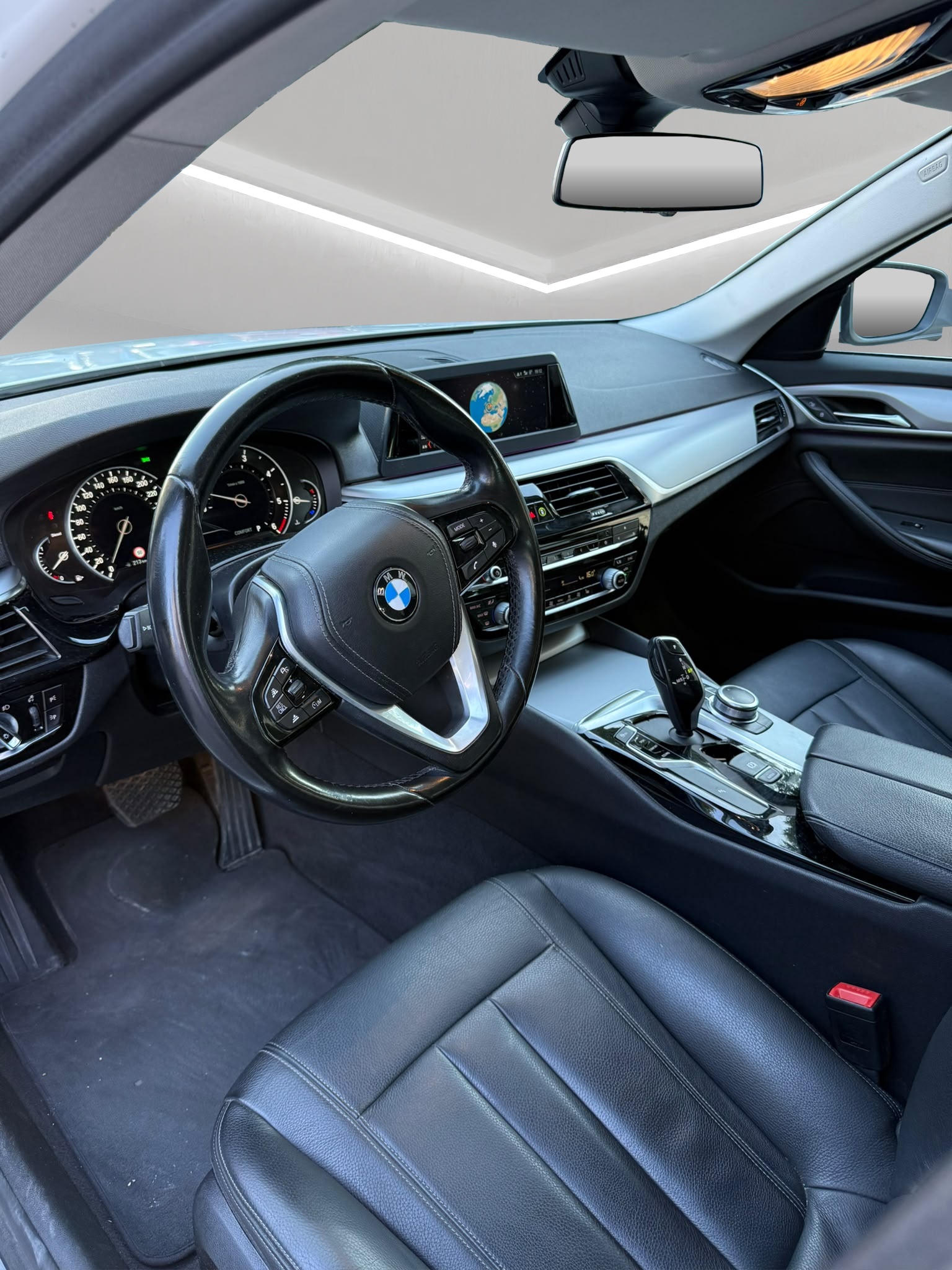 BMW 520d xDrive Touring Sport Line Steptronic-image-9