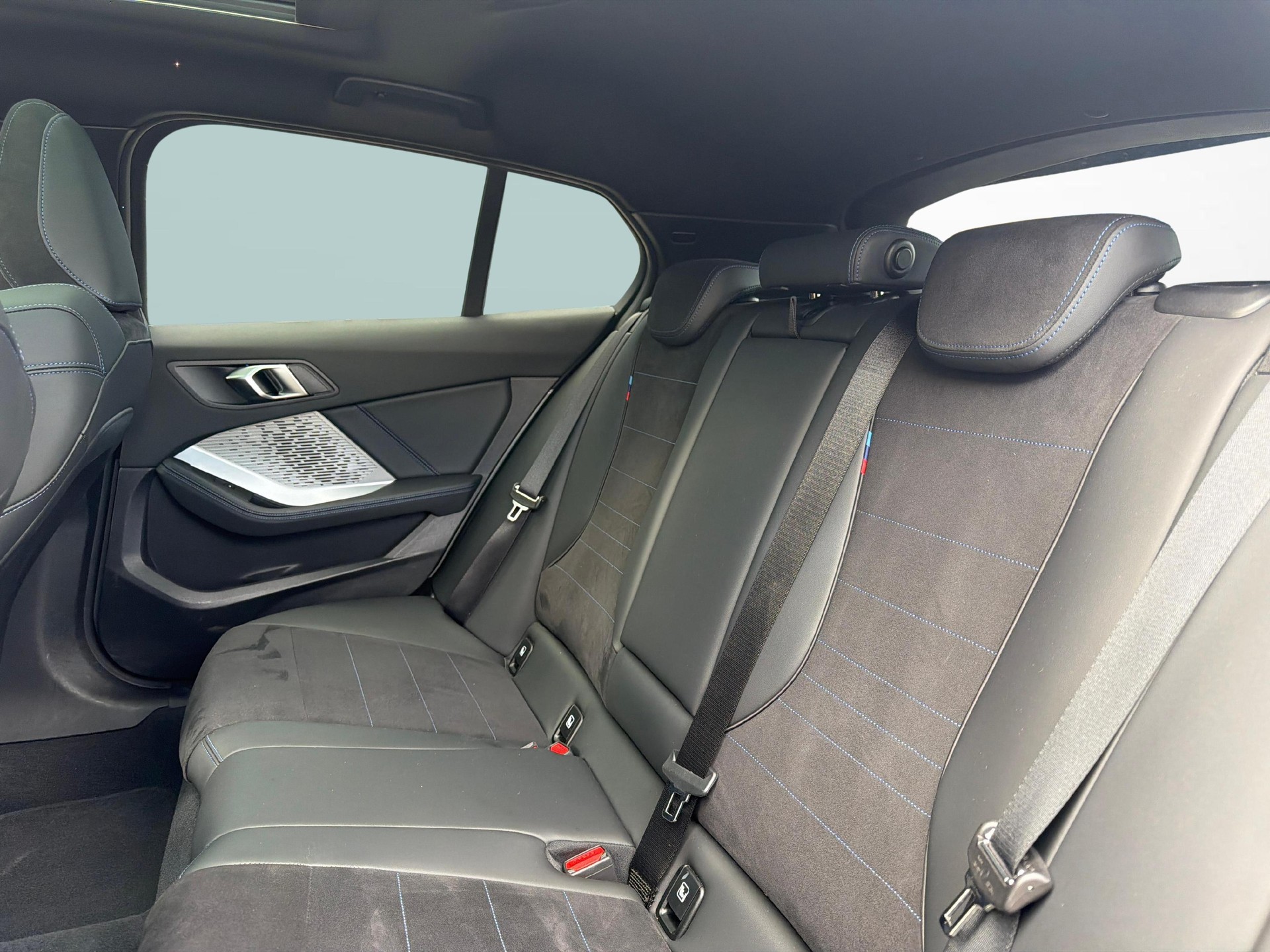BMW 123 xDrive-image-17