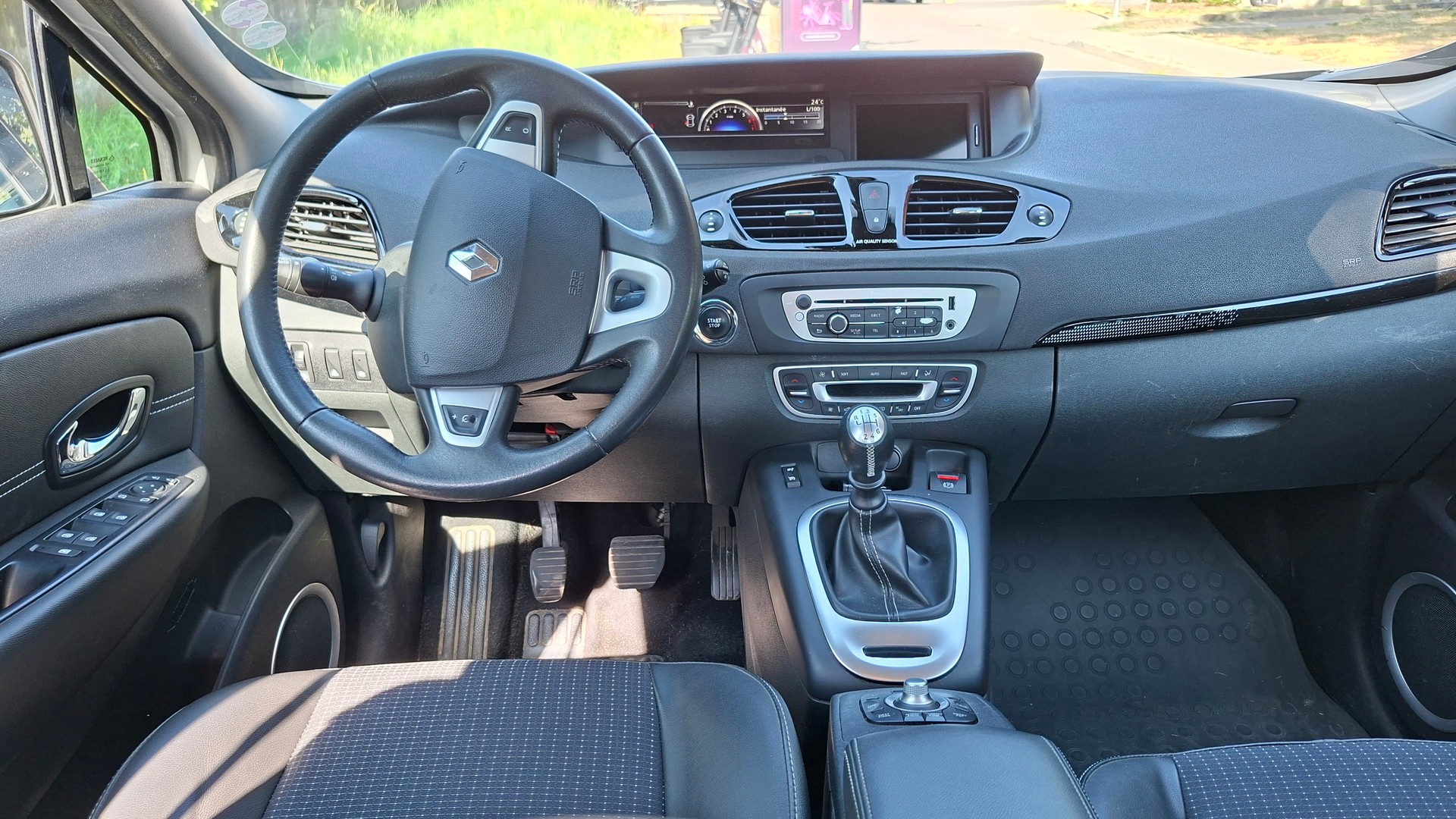 RENAULT 1.2 TCe 115 Dynamique S/S-image-5