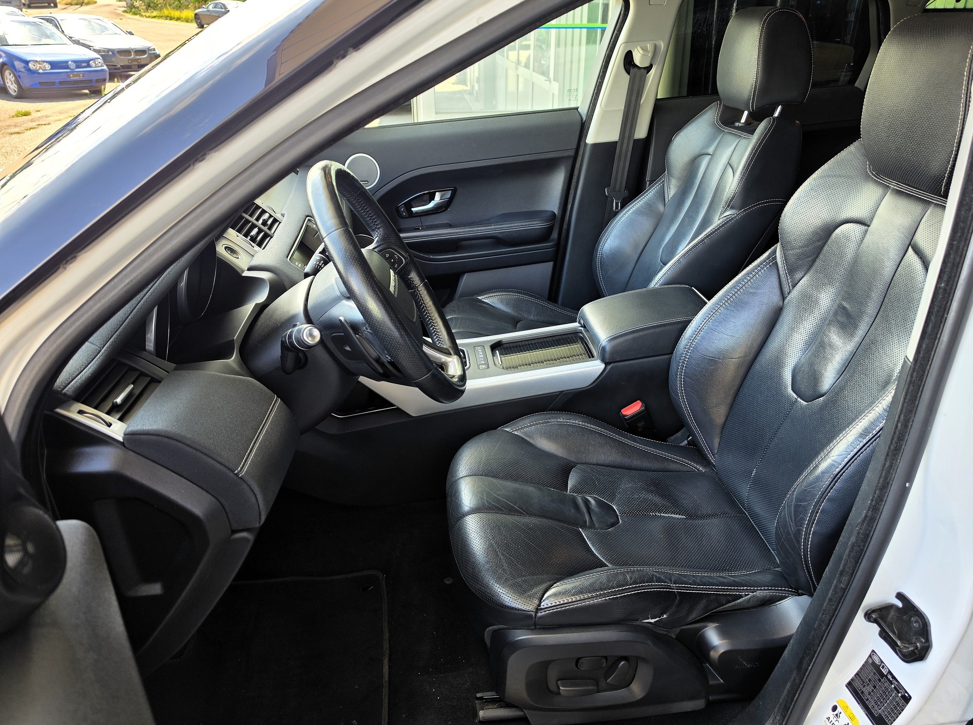 LAND ROVER Range Rover Evoque 2.0 Si4 Dynamic-image-10
