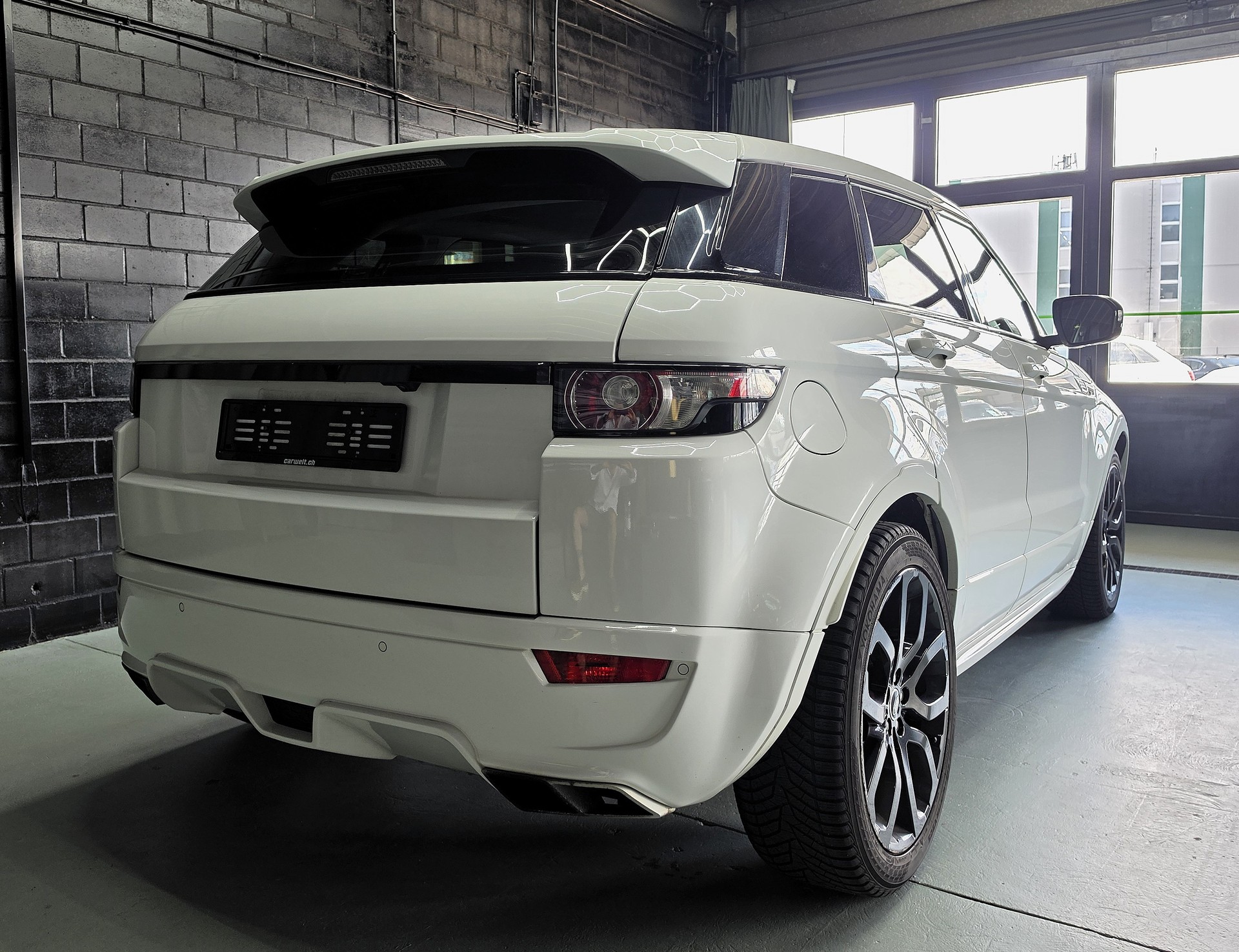 LAND ROVER Range Rover Evoque 2.0 Si4 Dynamic-image-2