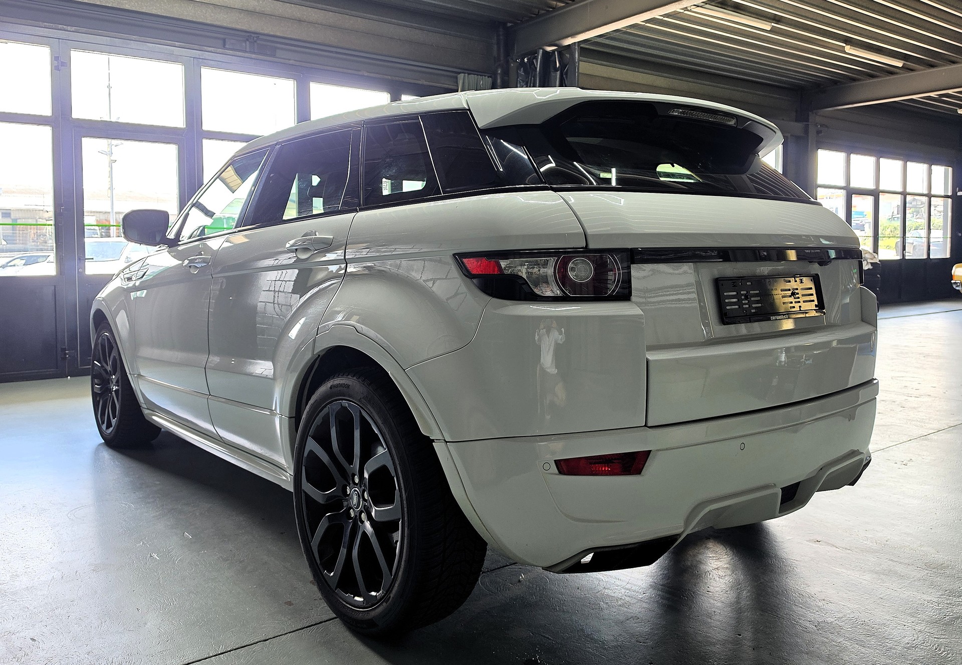 LAND ROVER Range Rover Evoque 2.0 Si4 Dynamic-image-7