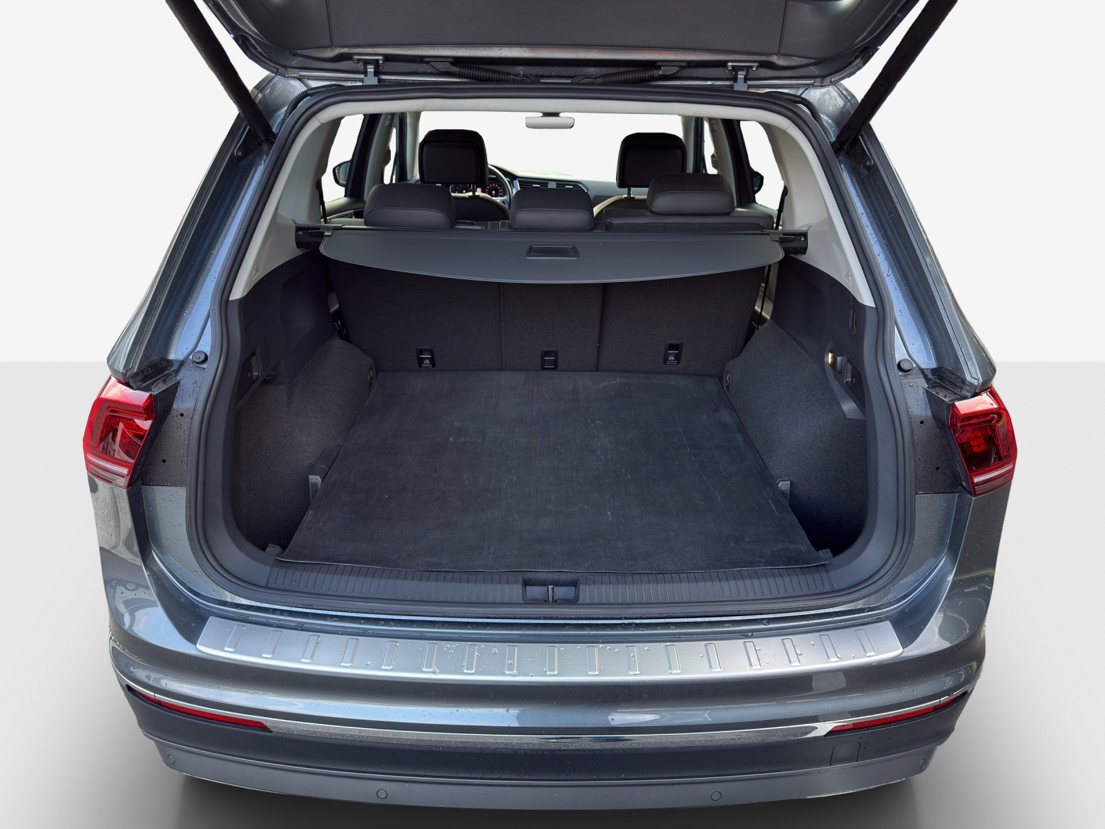 VW Tiguan Allspace 2.0TSI Highline 4Motion DSG-image-12