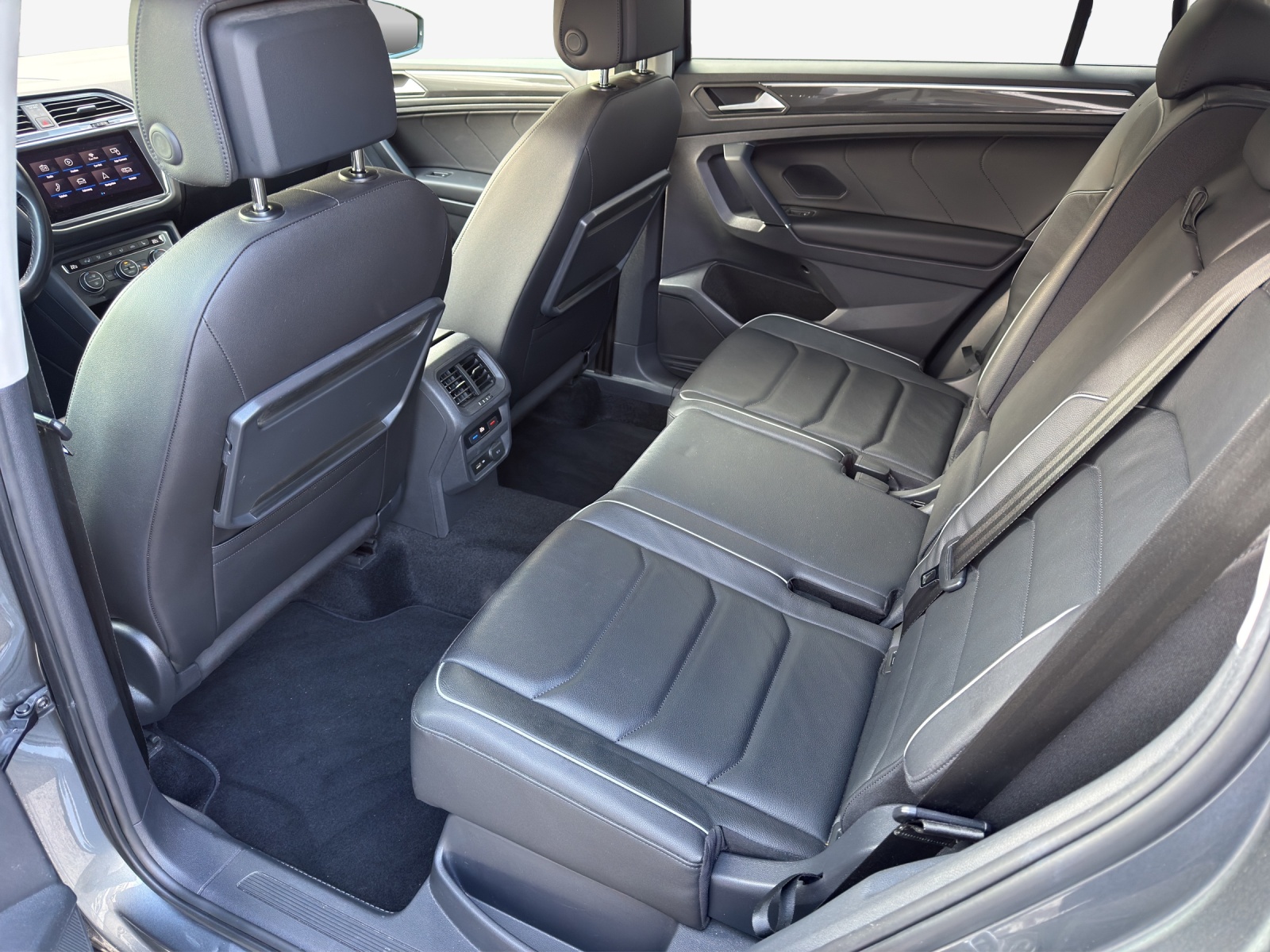 VW Tiguan Allspace 2.0TSI Highline 4Motion DSG-image-11