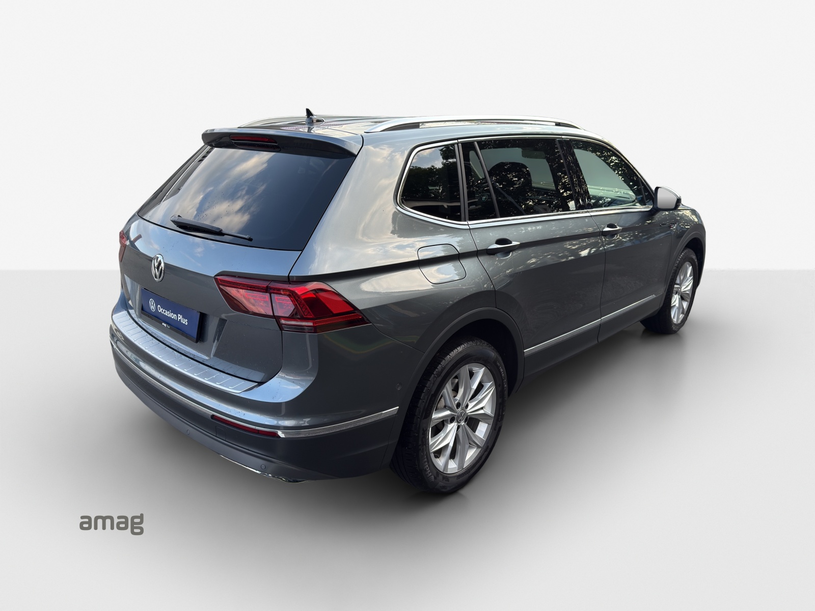 VW Tiguan Allspace 2.0TSI Highline 4Motion DSG-image-4