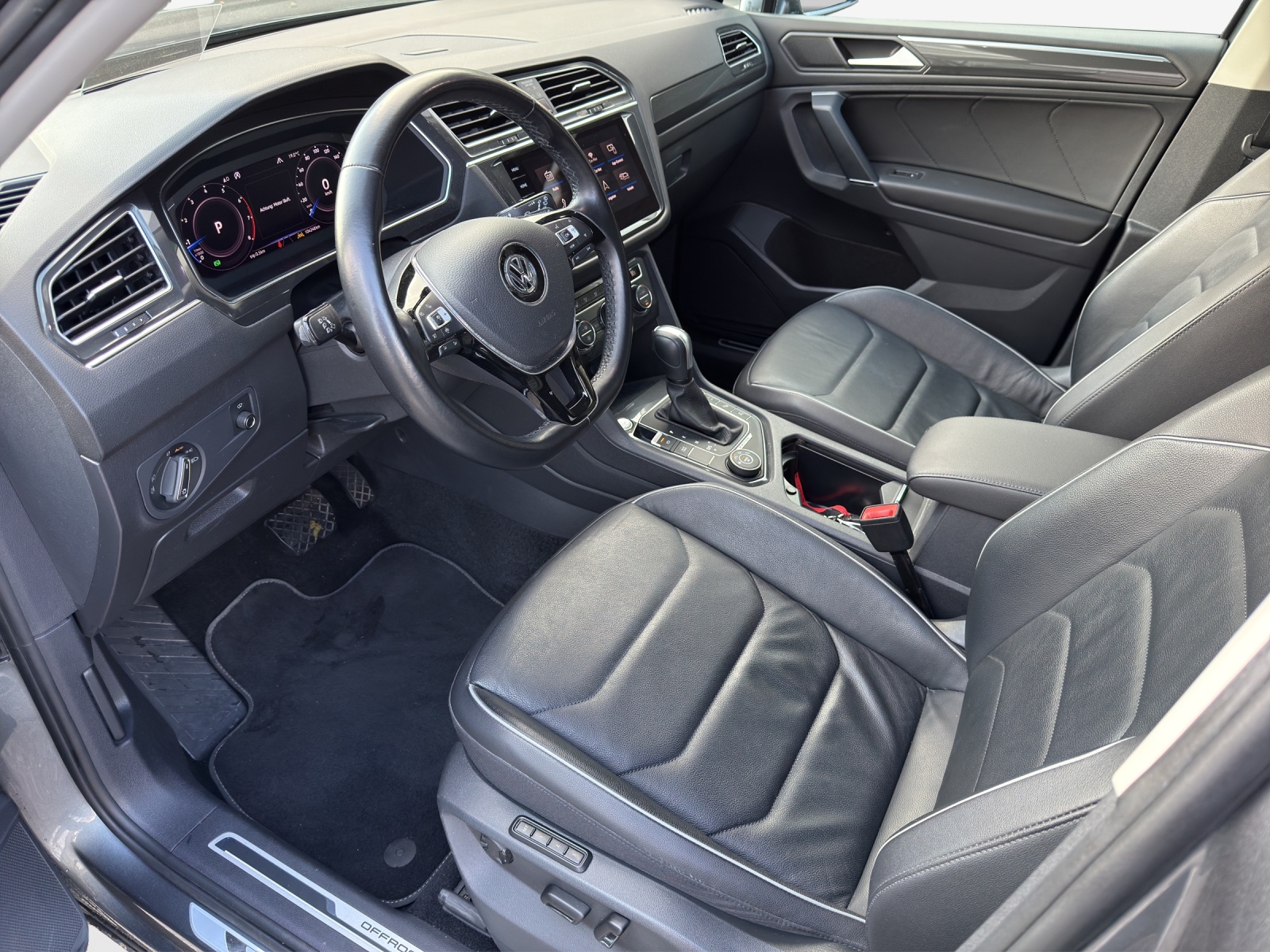 VW Tiguan Allspace 2.0TSI Highline 4Motion DSG-image-7