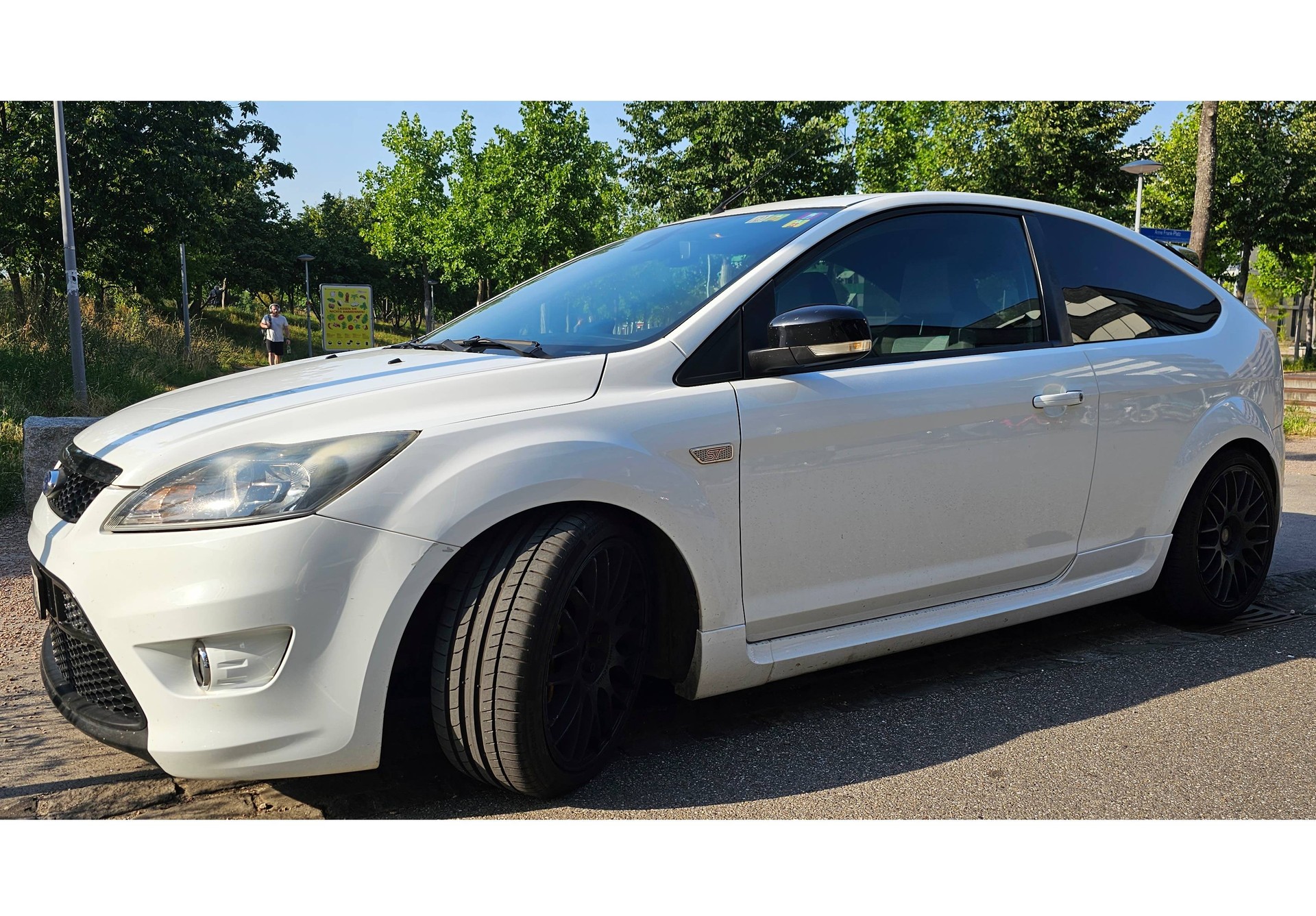 FORD Focus Turbo 2.5 ST-image-1