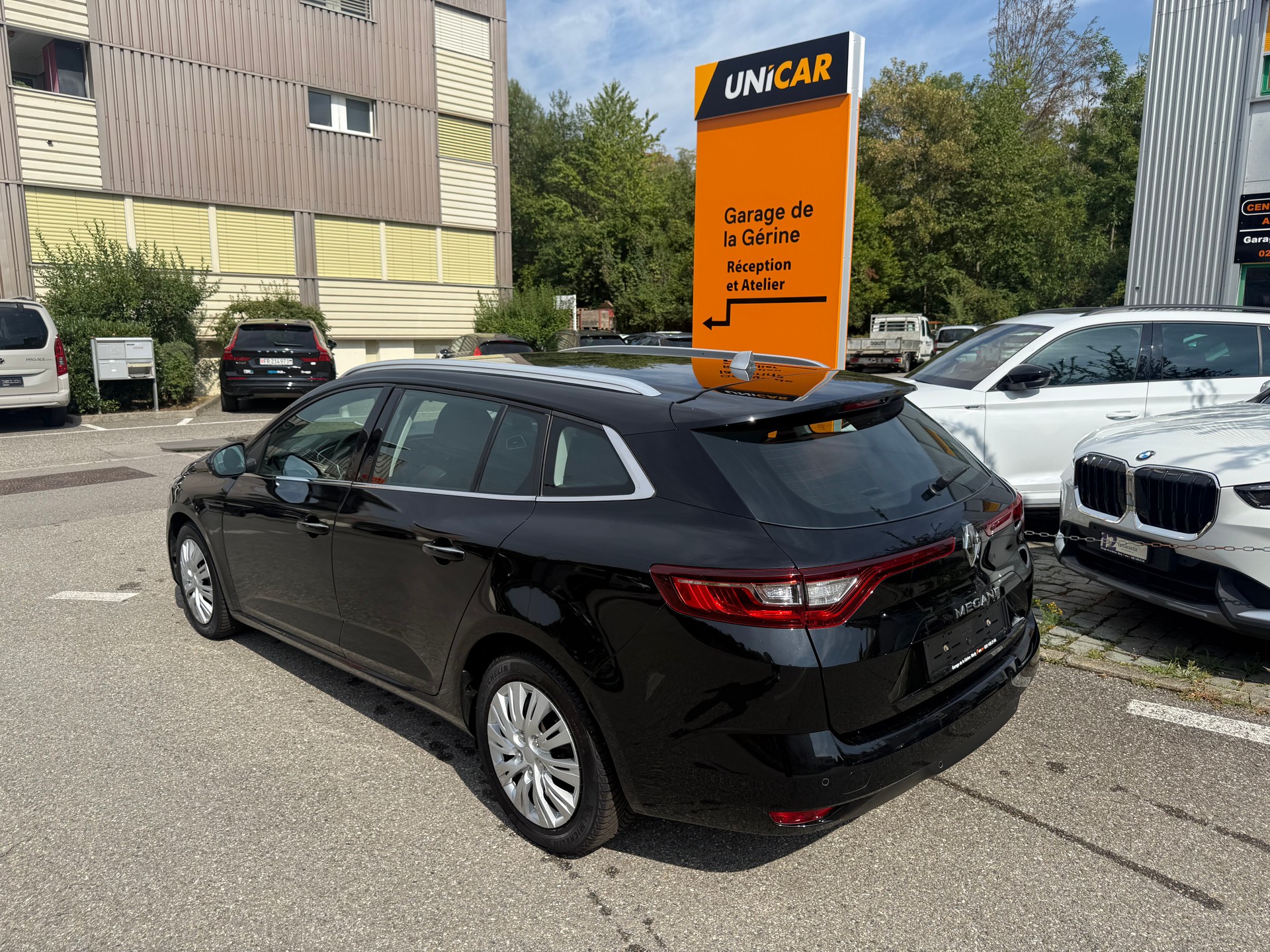 RENAULT Mégane Grandtour 1.2 16V Turbo Zen-image-3