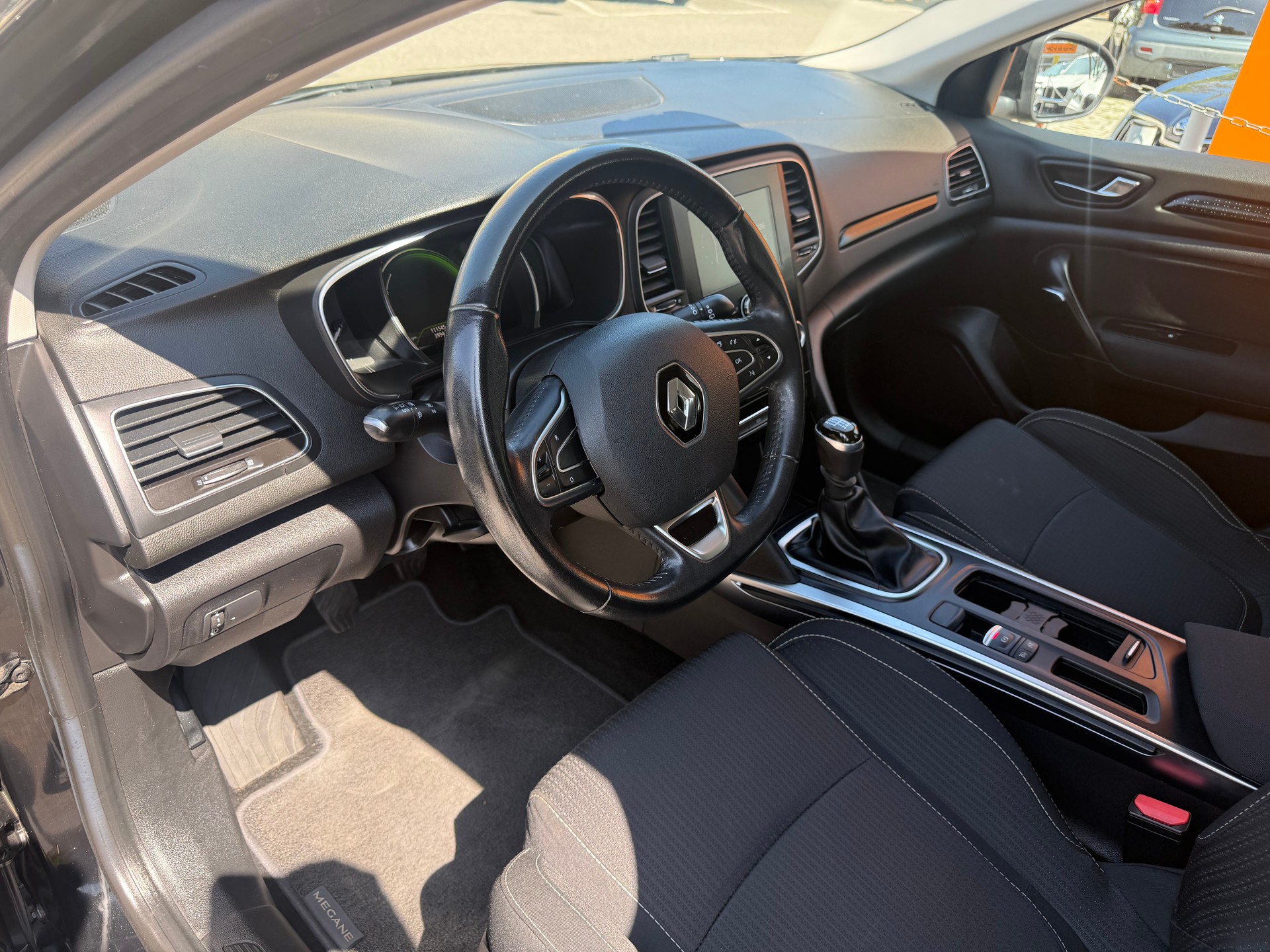 RENAULT Mégane Grandtour 1.2 16V Turbo Zen-image-5