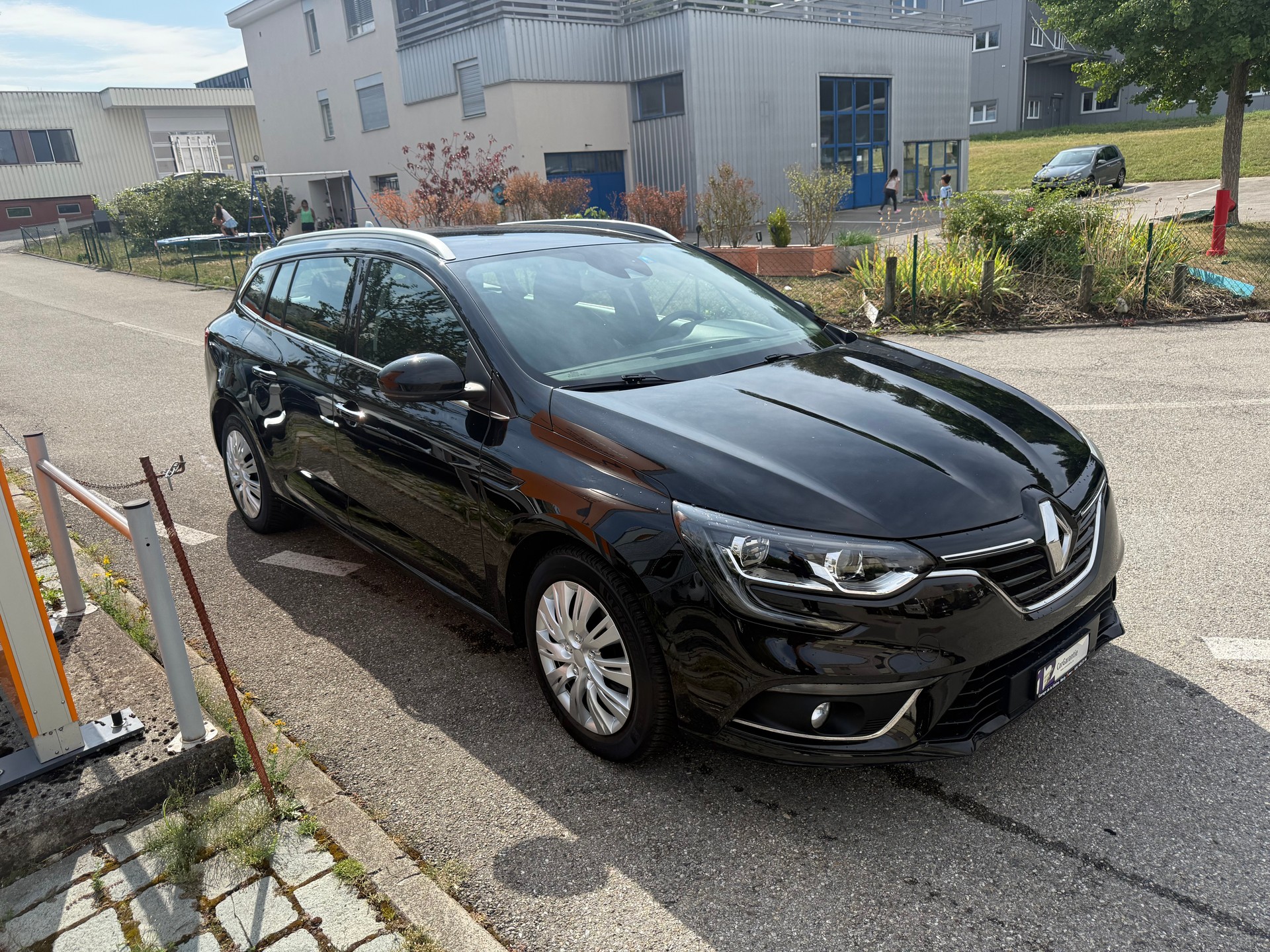 RENAULT Mégane Grandtour 1.2 16V Turbo Zen-image-1