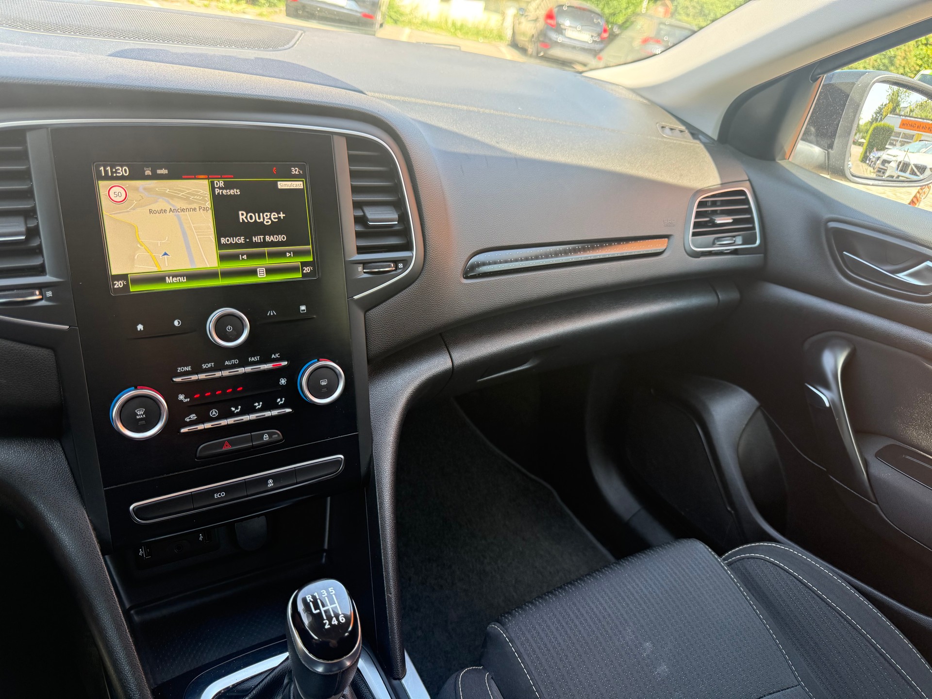 RENAULT Mégane Grandtour 1.2 16V Turbo Zen-image-6