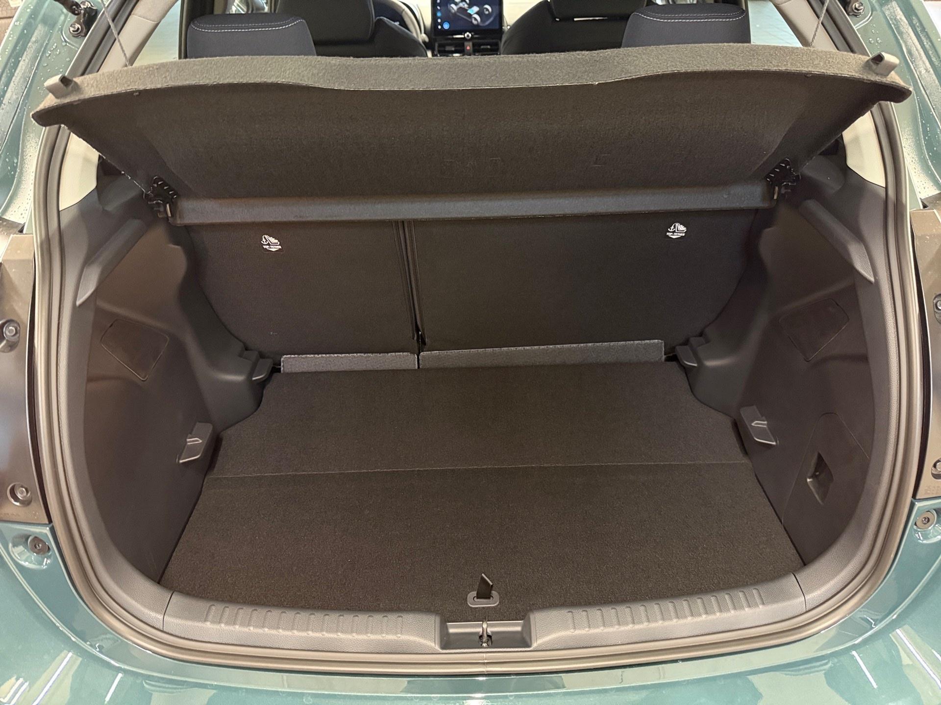 TOYOTA Yaris 1.5 VVT-i HSD Trend-image-10