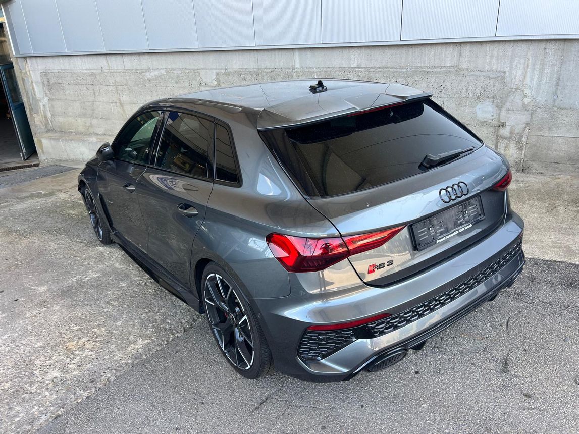 AUDI RS3 Sportback 2.5 TSI quattro S-tronic