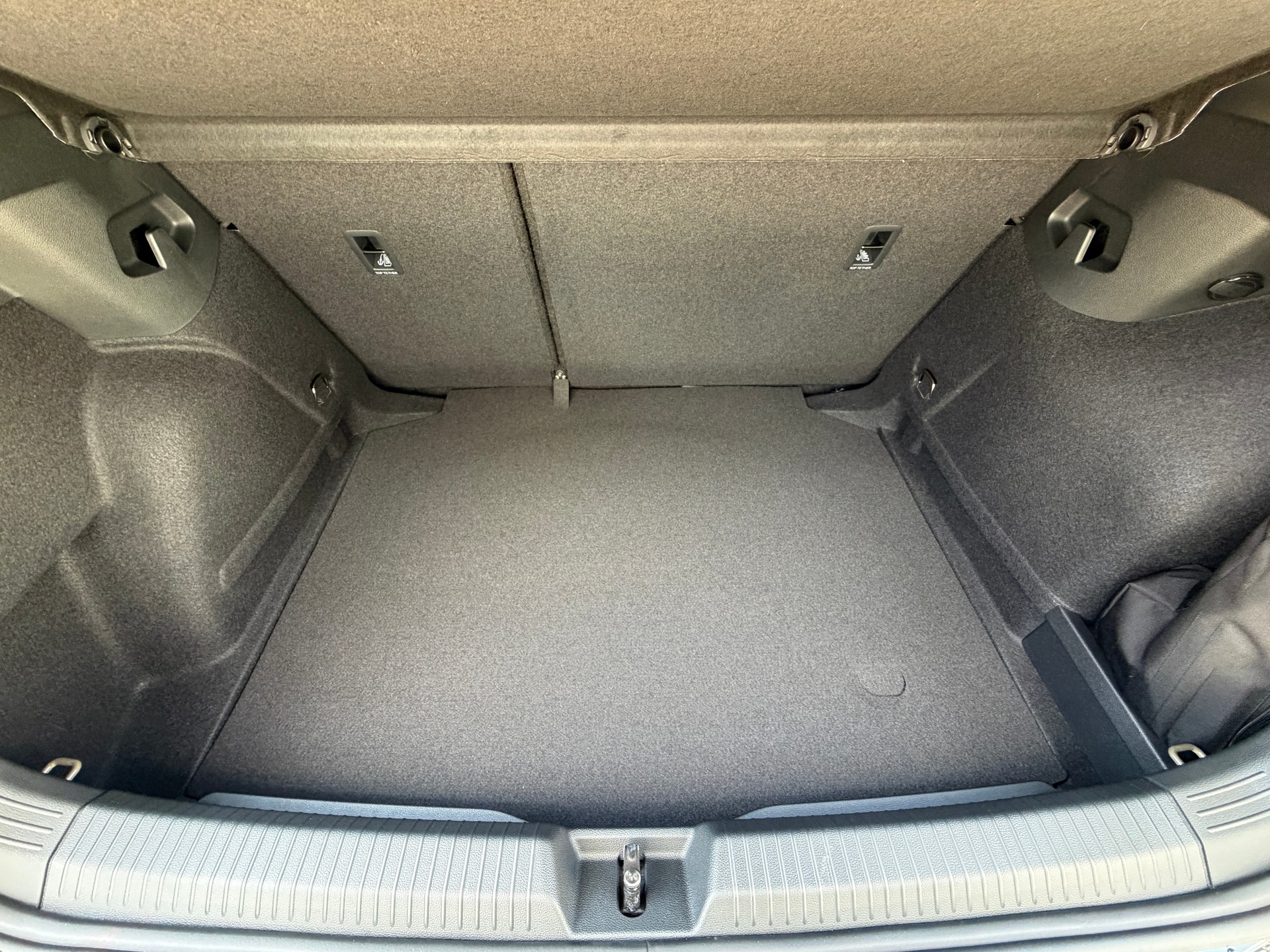 VW Golf 1.5 e TSI mHEV Value DSG-image-25