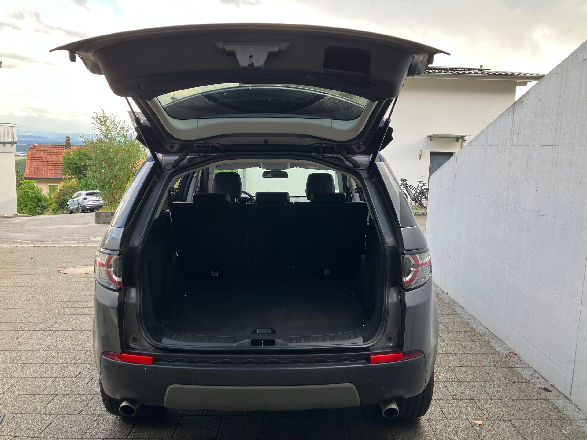 LAND ROVER 2.0 TD4 SE-image-9