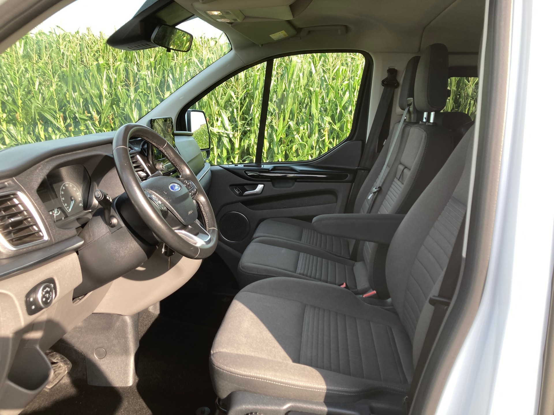 FORD Tourneo Custom 320 L2H1 Aut. 9 Sitzer-image-9