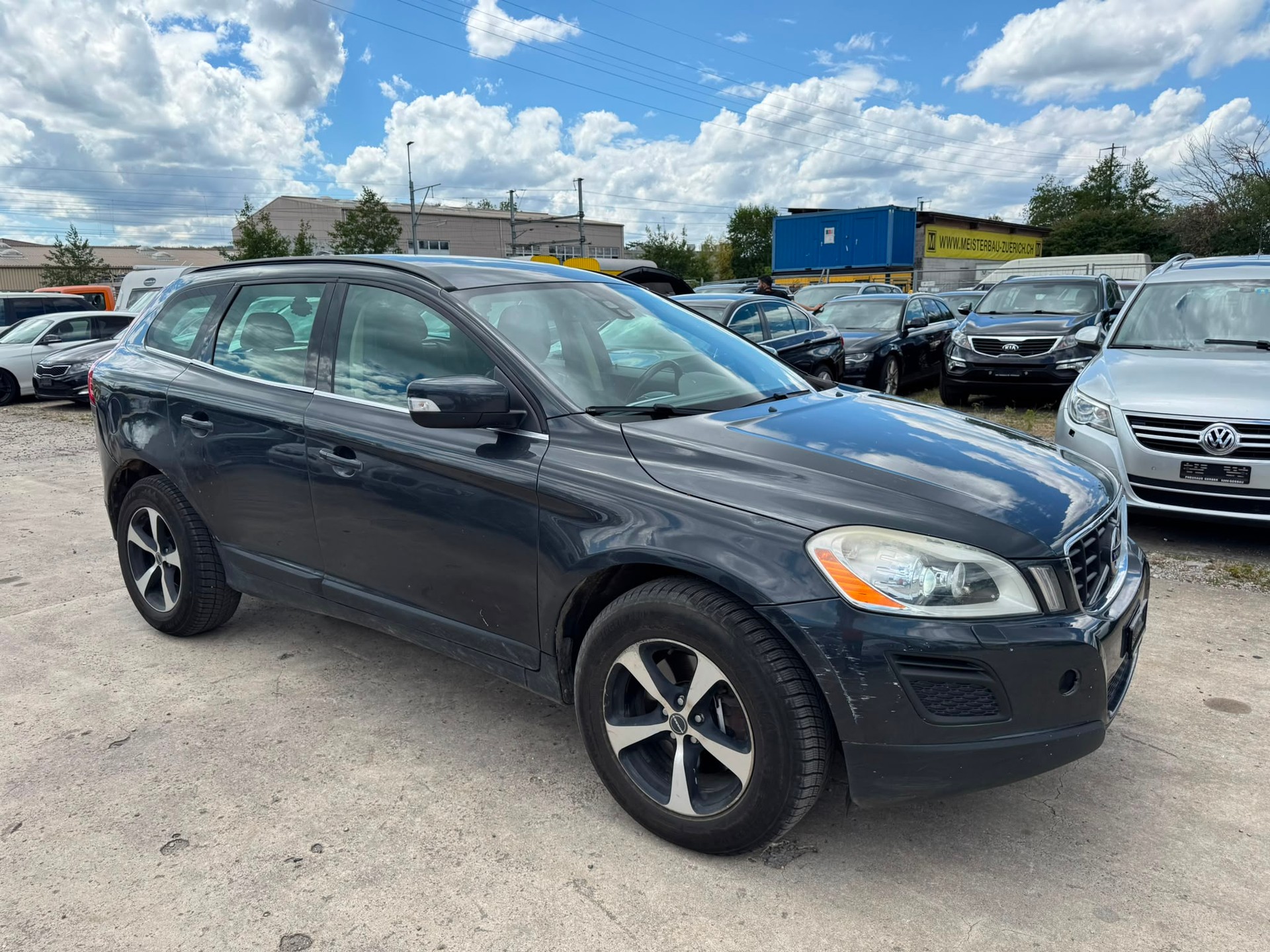 VOLVO XC60 D3 AWD Momentum Geartronic-image-2