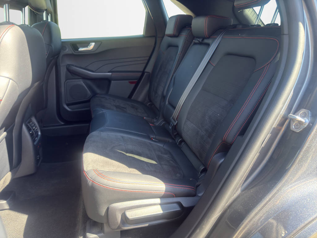 FORD Kuga 2.5 Plug-in Hybrid ST-Line X-image-14