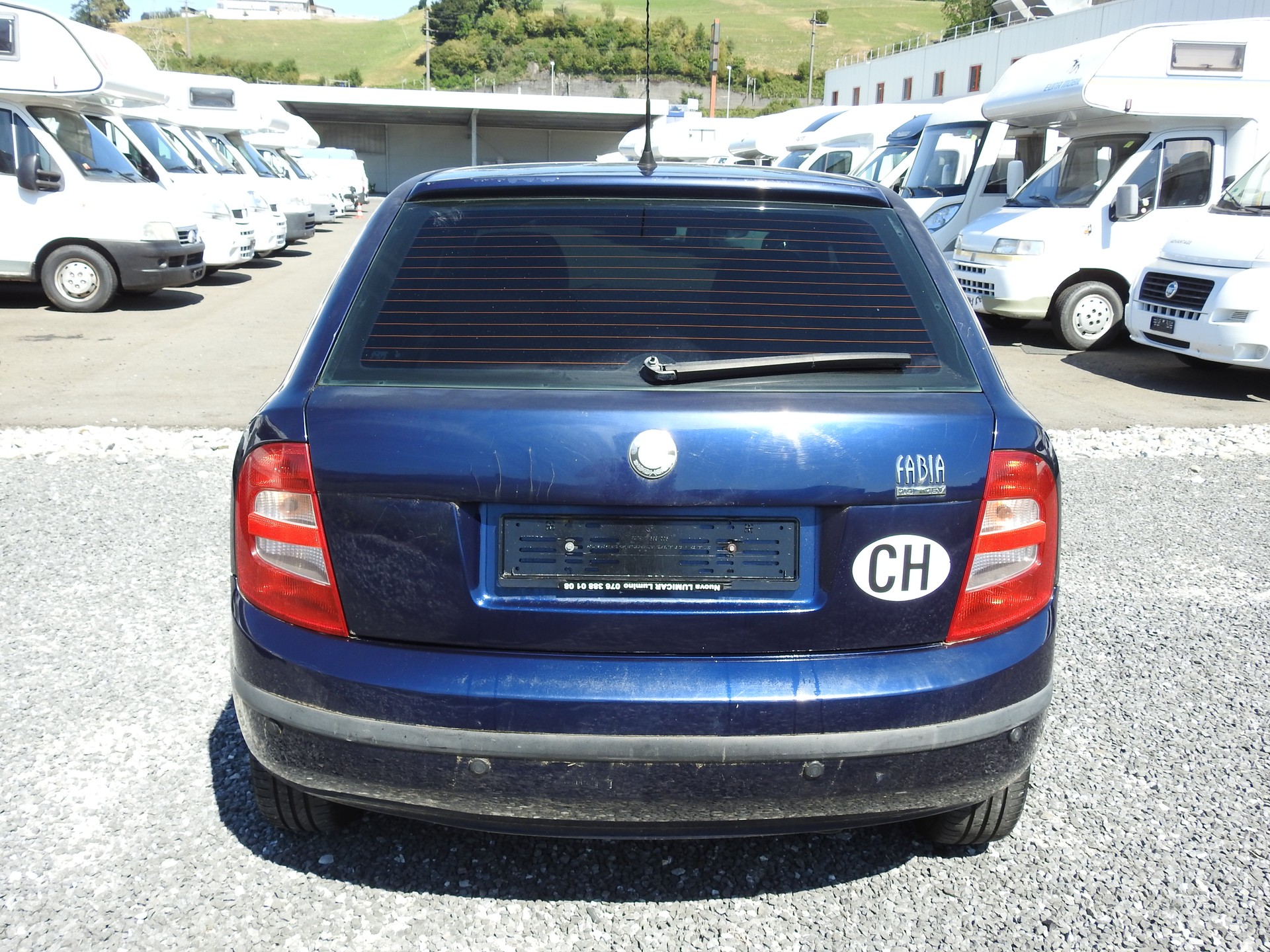 SKODA Fabia Hatchback 1.4 16V Comfort-image-4