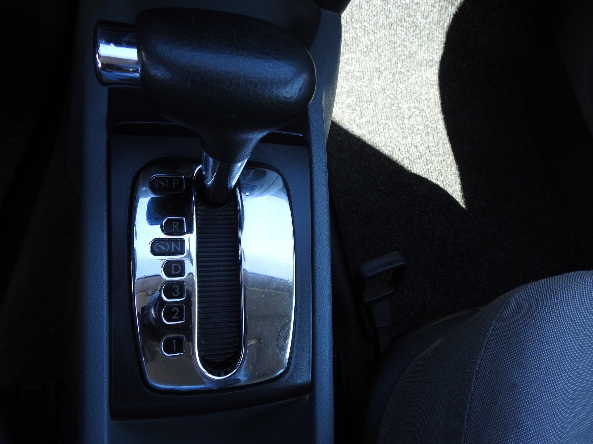 SKODA Fabia Hatchback 1.4 16V Comfort-image-19