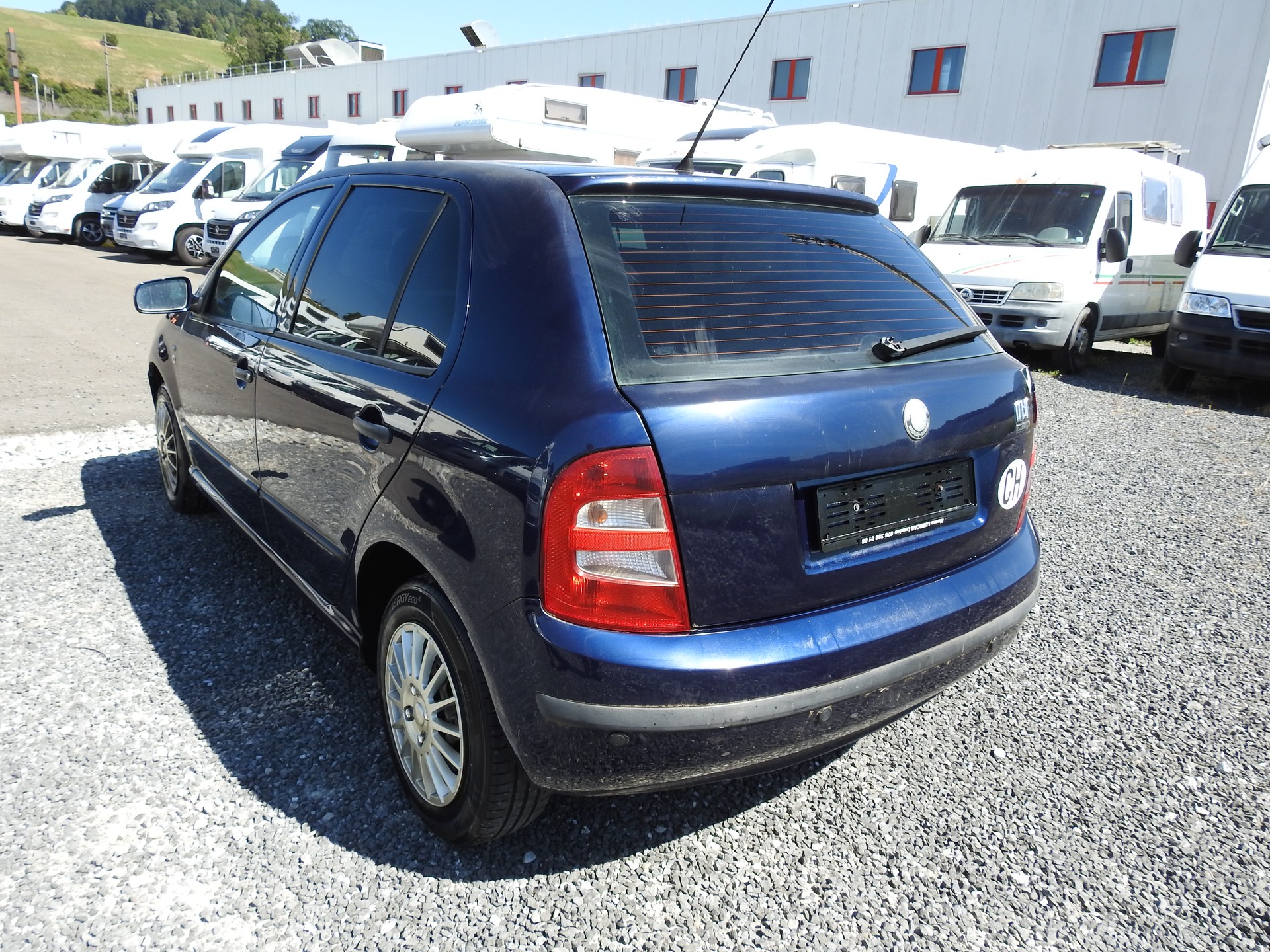 SKODA Fabia Hatchback 1.4 16V Comfort-image-3