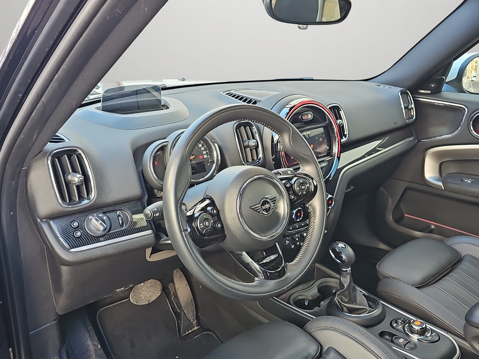 MINI Countryman F60 1.5i Cooper S E ALL4-image-8