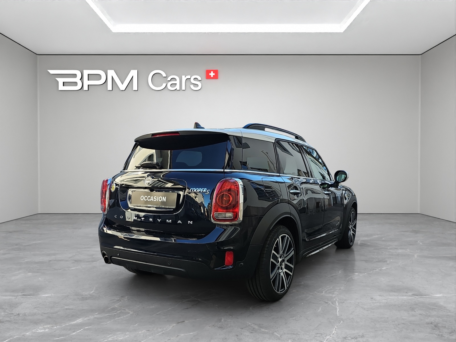MINI Countryman F60 1.5i Cooper S E ALL4-image-3