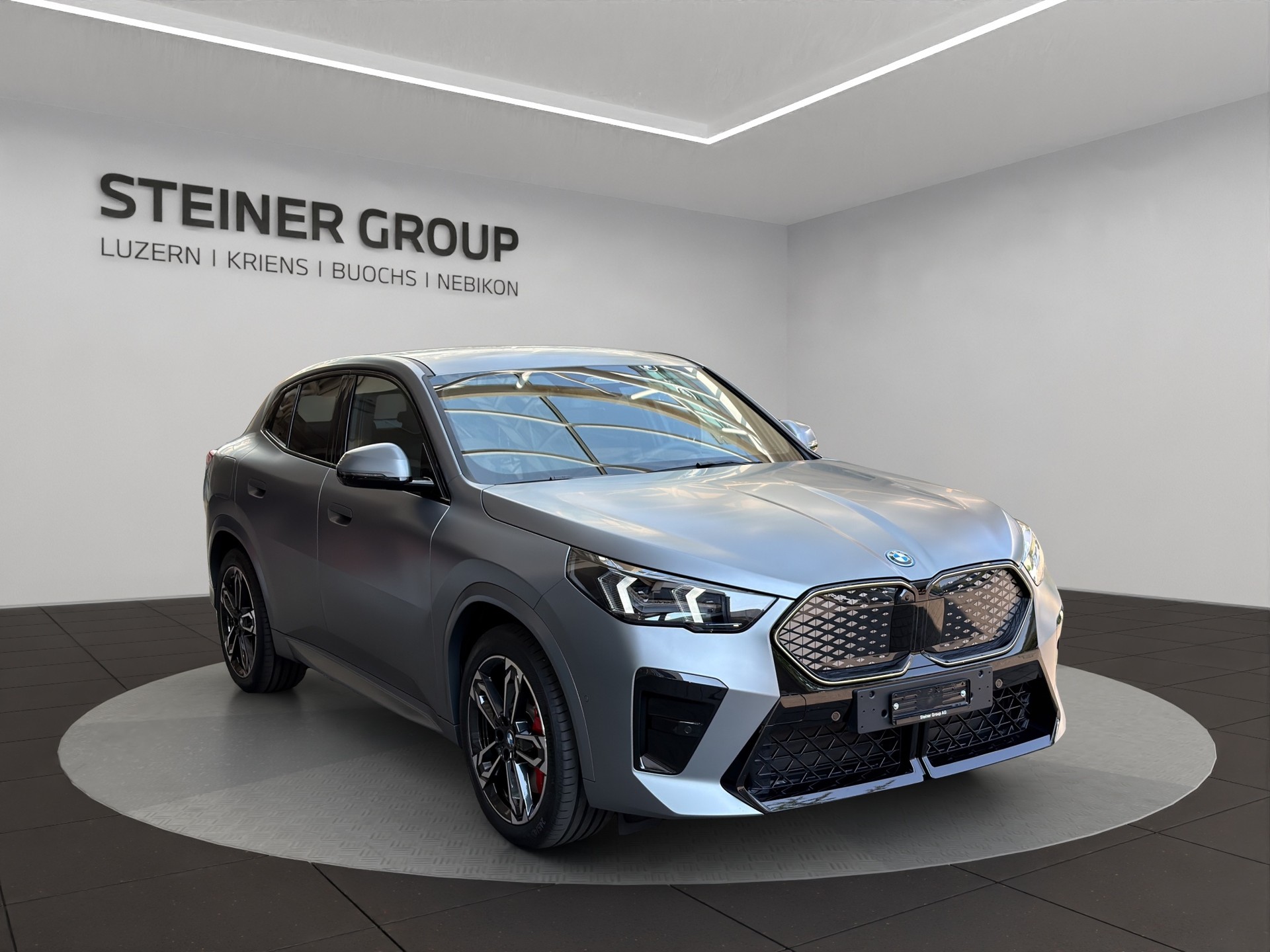 BMW iX2 xDrive 30 M Sport Pro-image-2