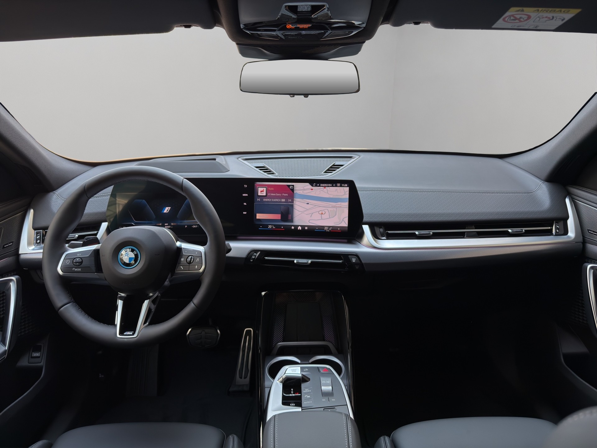 BMW iX2 xDrive 30 M Sport Pro-image-14