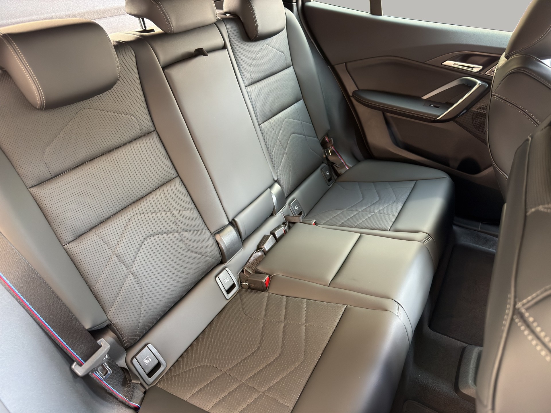 BMW iX2 xDrive 30 M Sport Pro-image-20