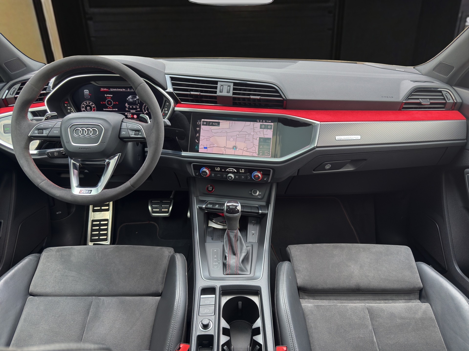 AUDI RS Q3 Sportback 2.5 TFSI quattro S-Tronic-image-11