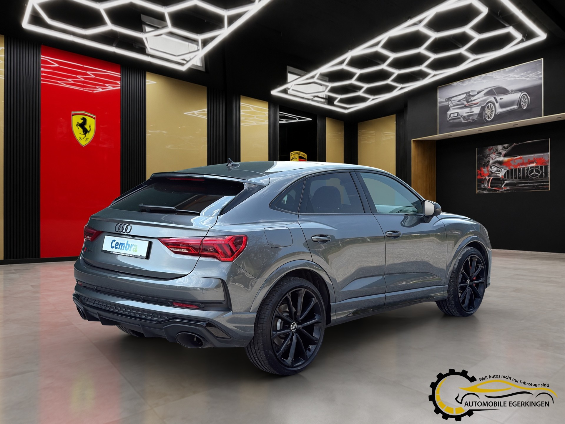 AUDI RS Q3 Sportback 2.5 TFSI quattro S-Tronic-image-4