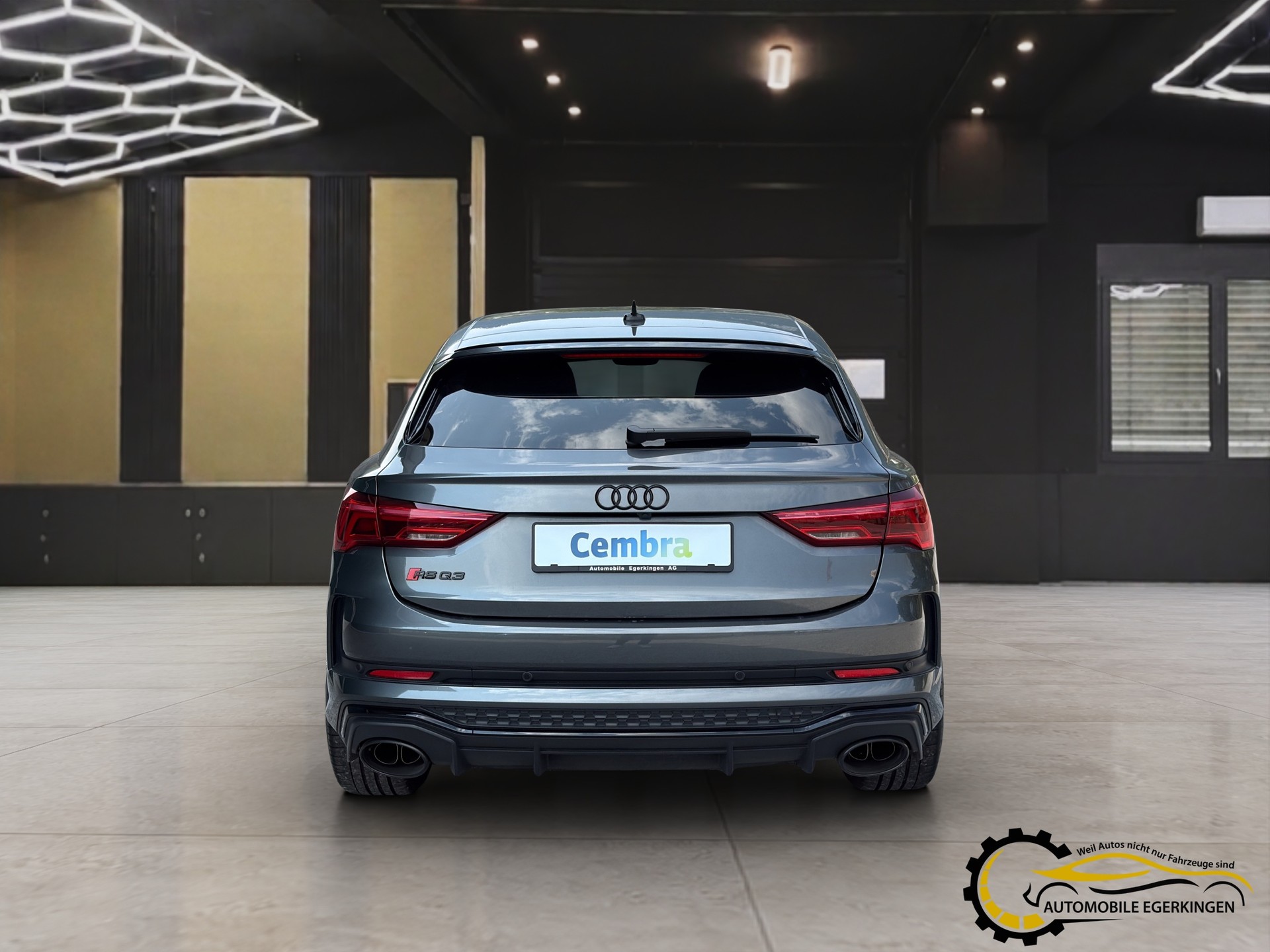 AUDI RS Q3 Sportback 2.5 TFSI quattro S-Tronic-image-5