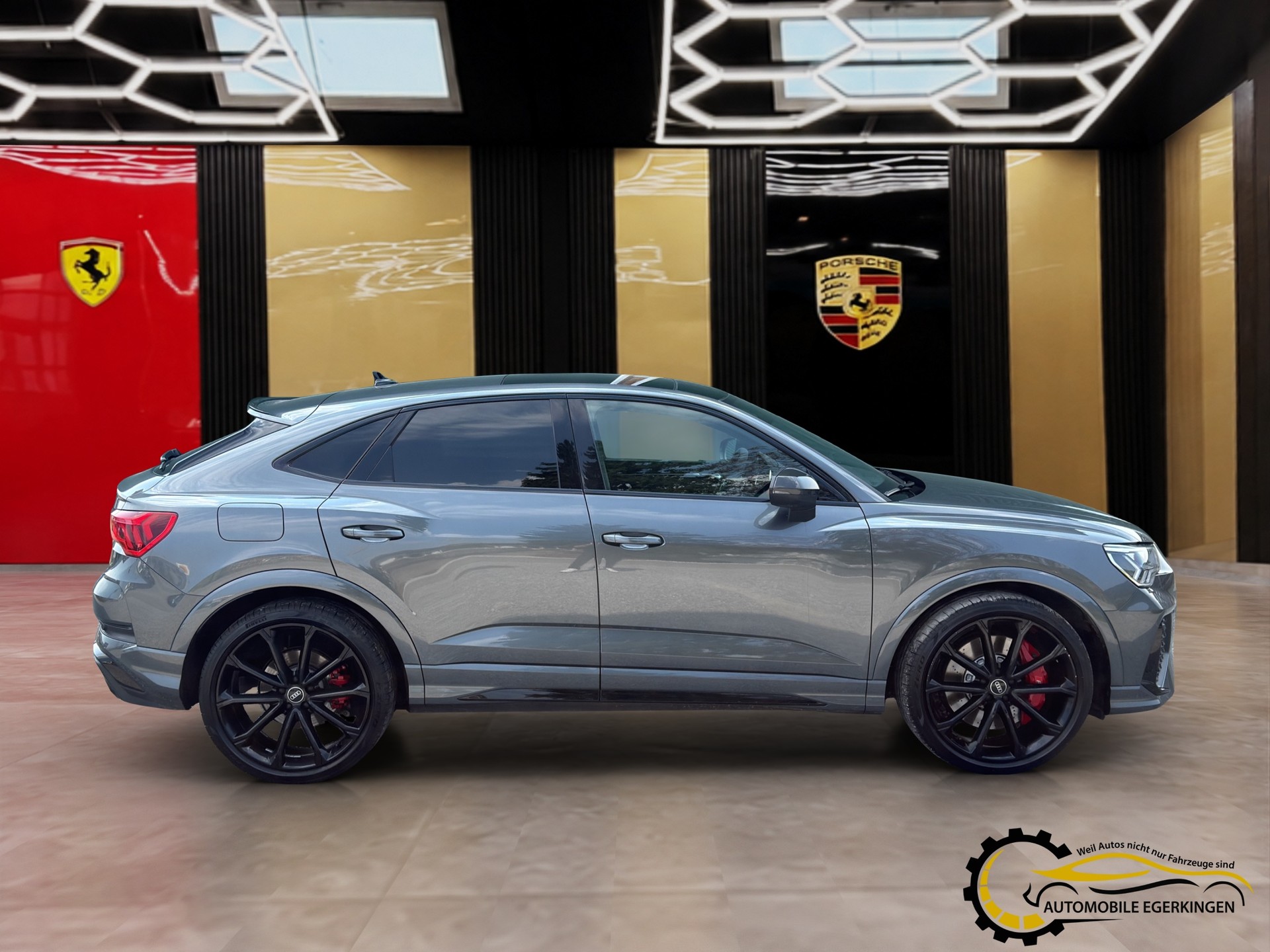 AUDI RS Q3 Sportback 2.5 TFSI quattro S-Tronic-image-3