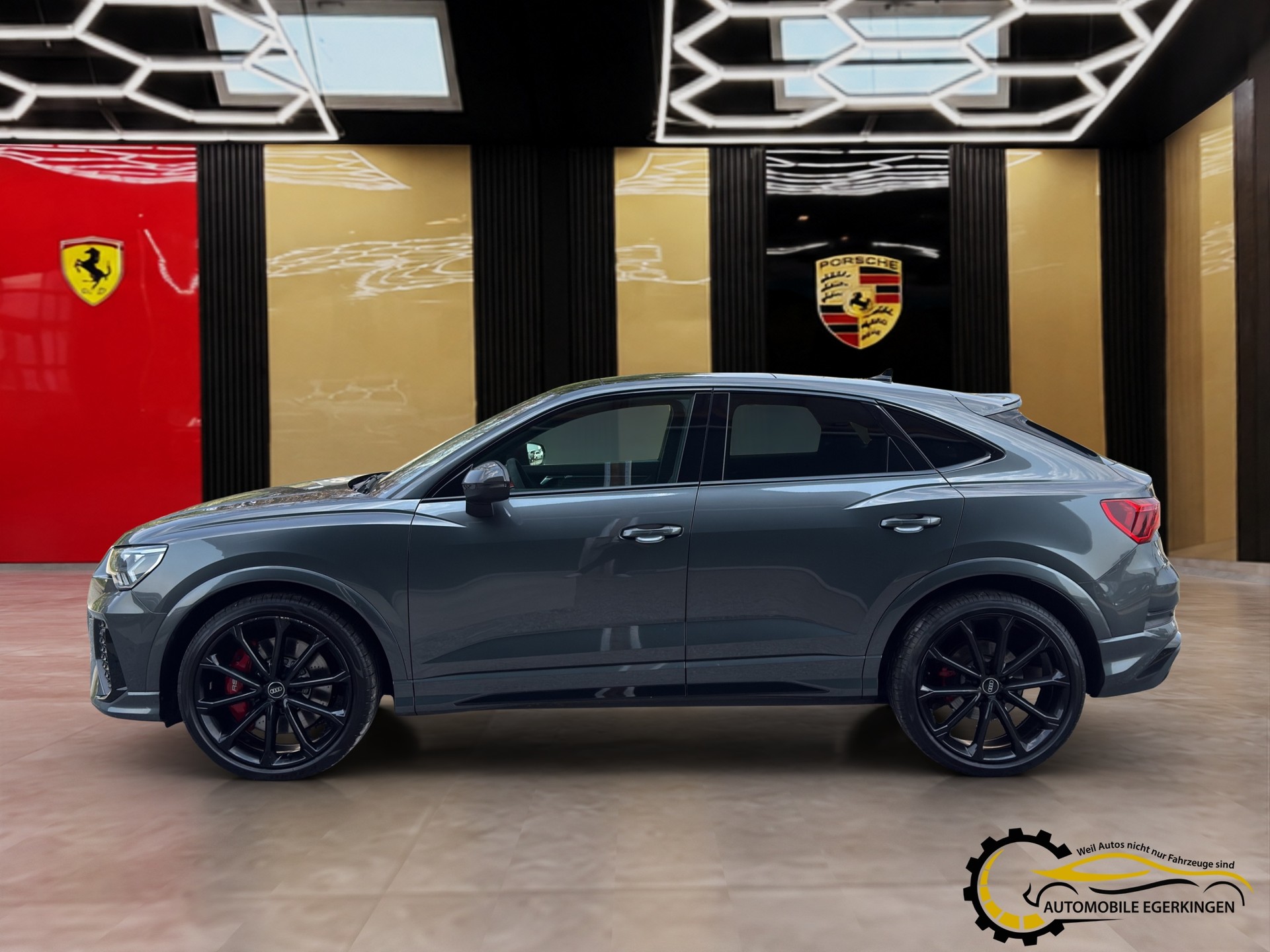 AUDI RS Q3 Sportback 2.5 TFSI quattro S-Tronic-image-7