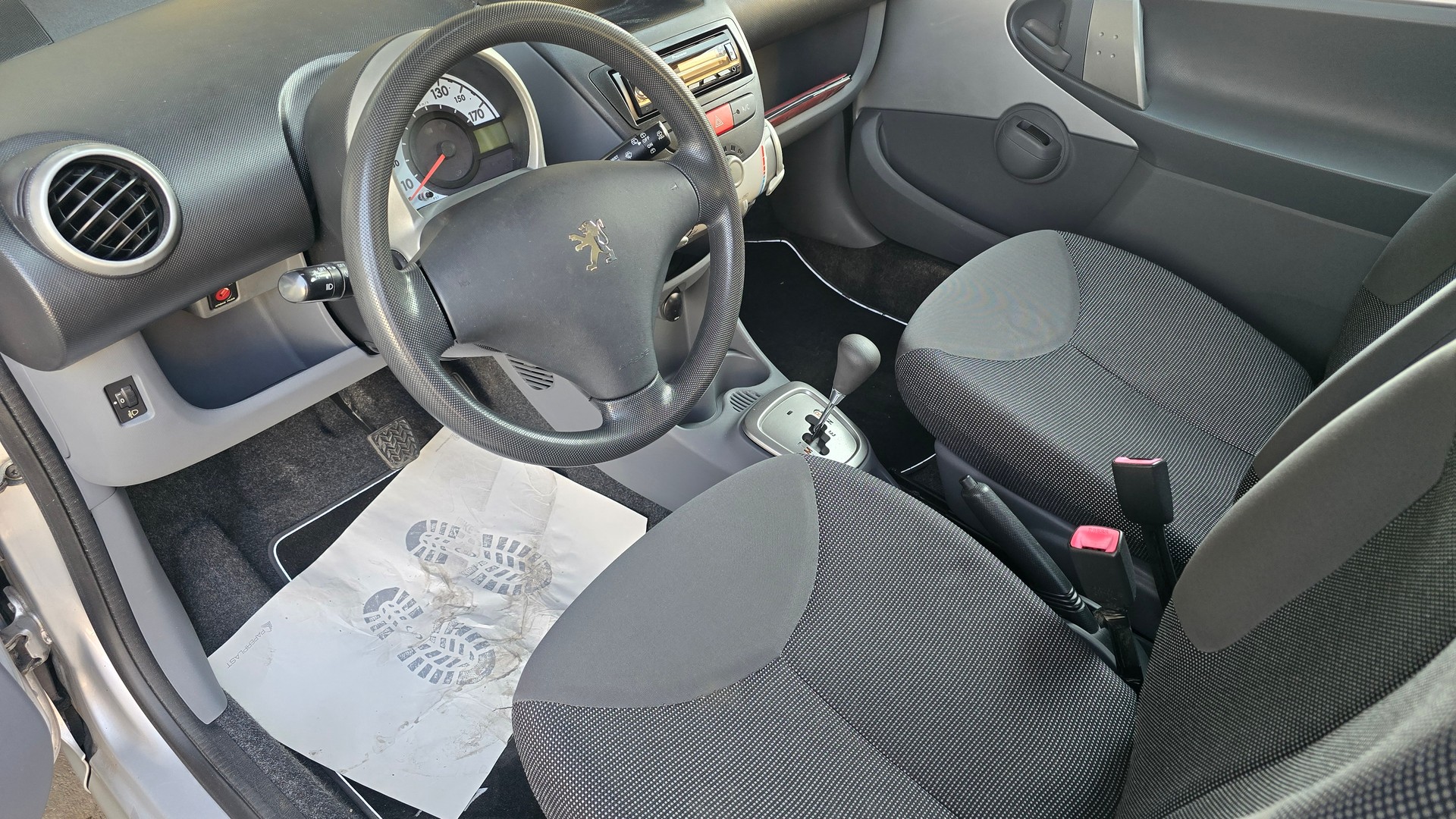 PEUGEOT 107 1.0 Trendy, Automat, Klima, DAB+-image-7