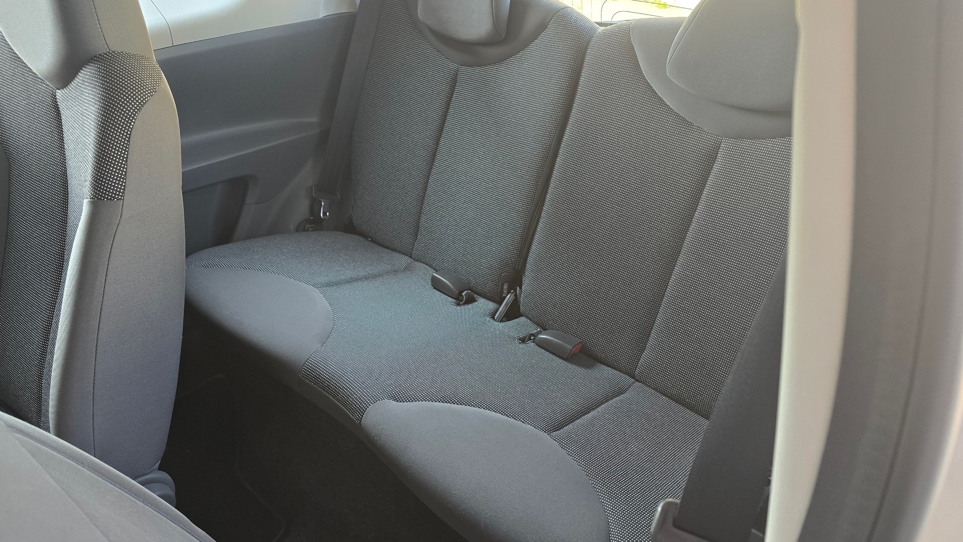PEUGEOT 107 1.0 Trendy, Automat, Klima, DAB+-image-10