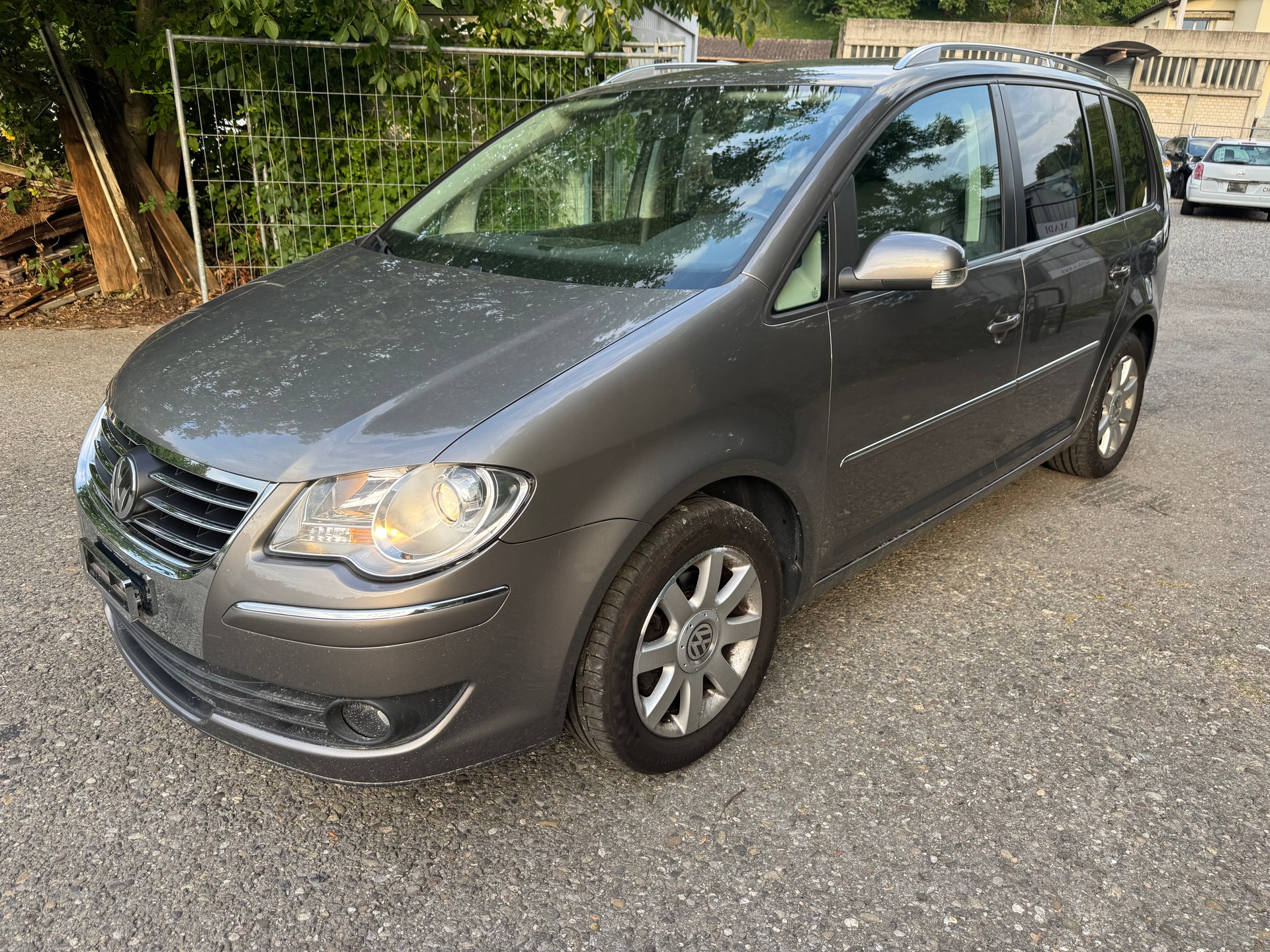 VW Touran 1.4 TSI Highline-image-0